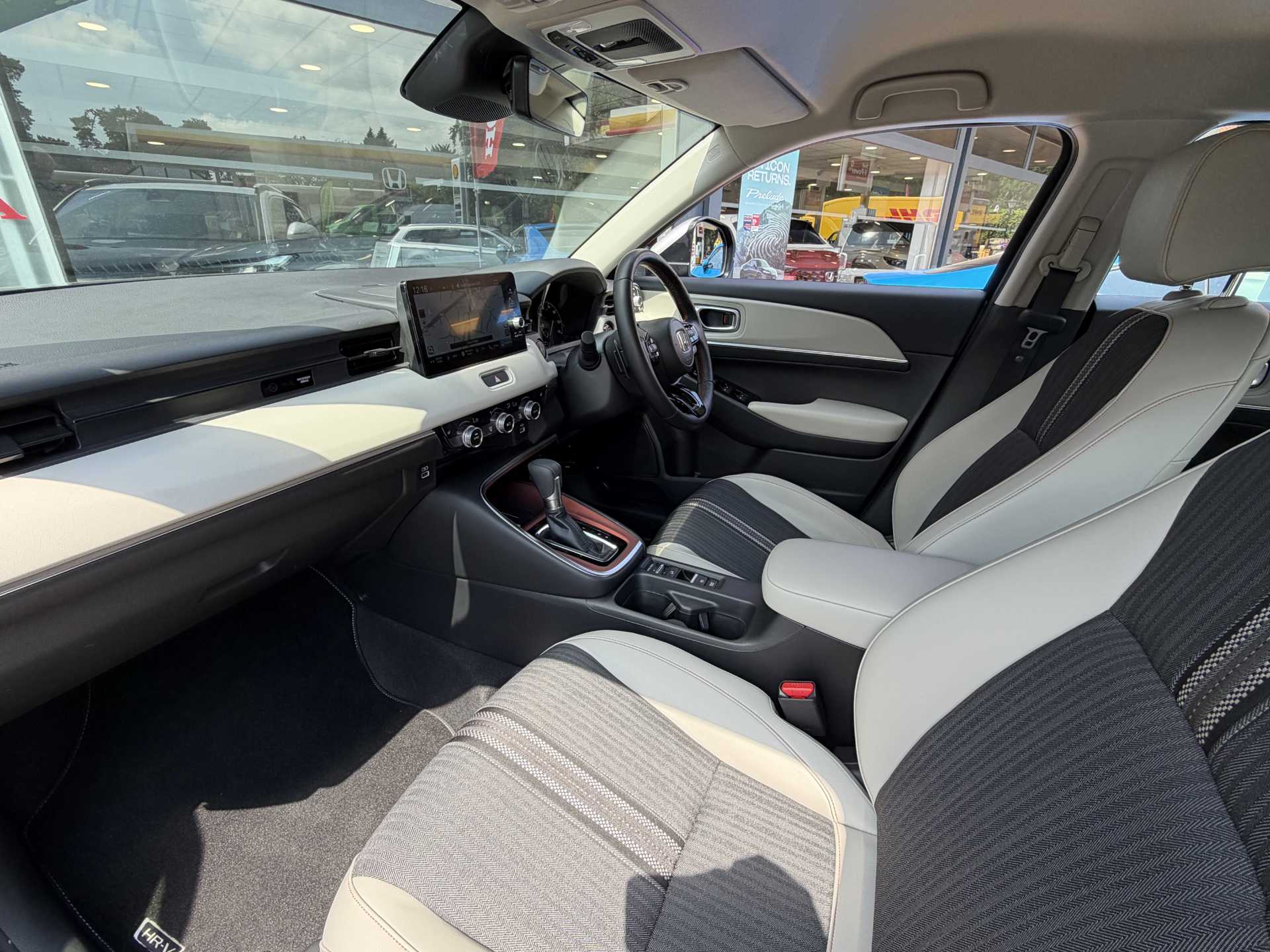 Honda HR-V 1.5 eHEV Advance Style 5dr CVT - Image 2