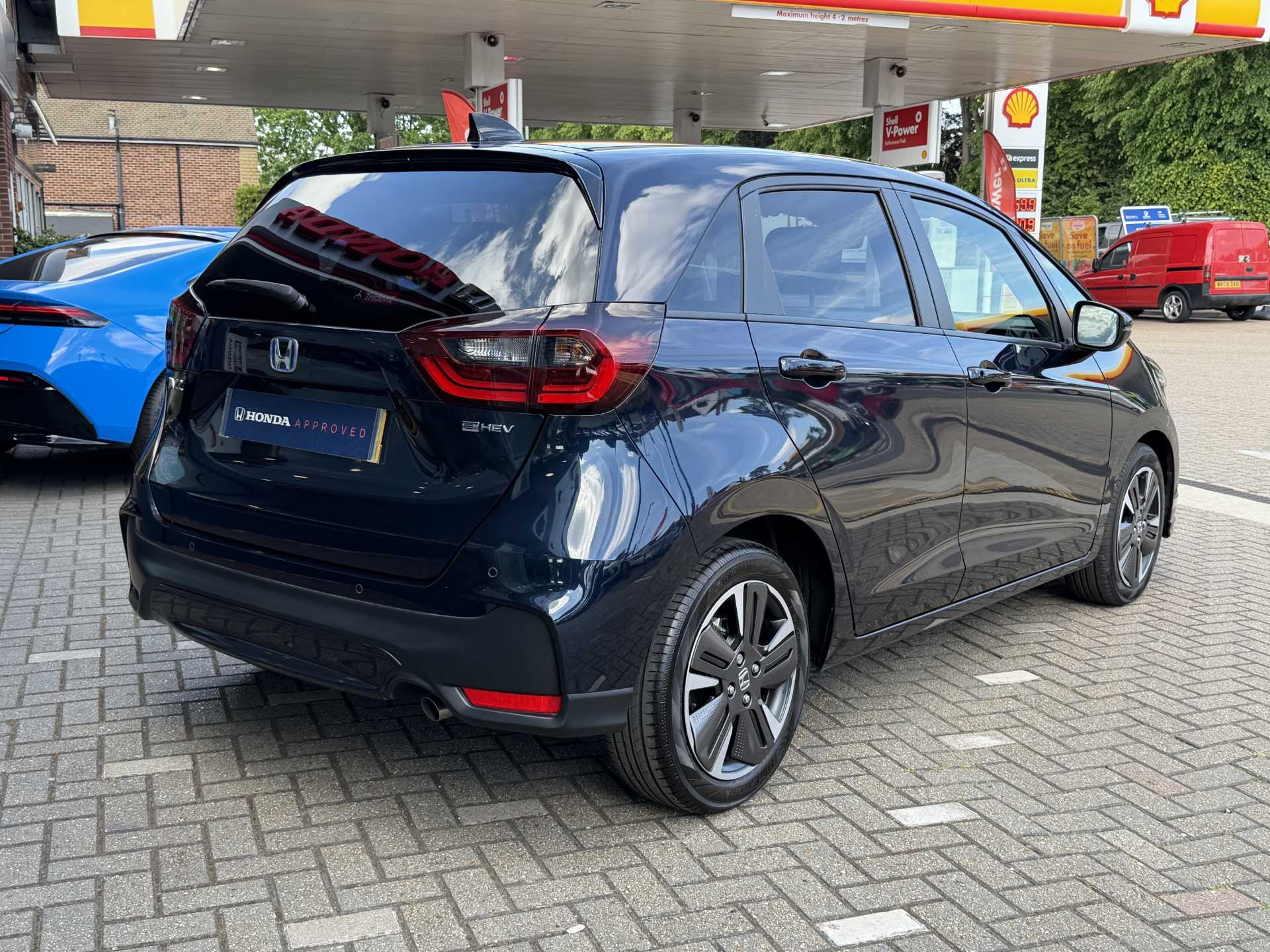 Honda Jazz 1.5 i-MMD Hybrid Advance 5dr eCVT - Image 12