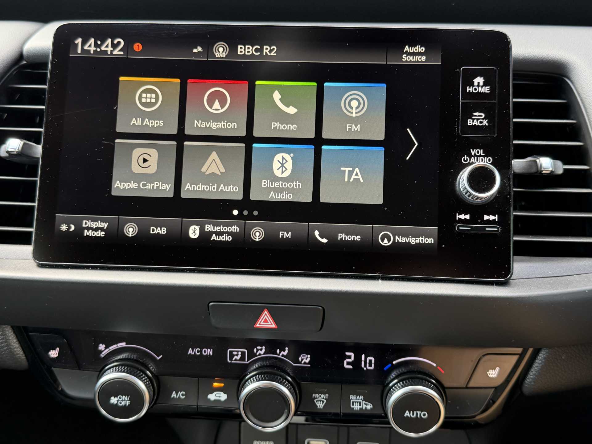 Honda Jazz 1.5 i-MMD Hybrid Advance 5dr eCVT - Image 16