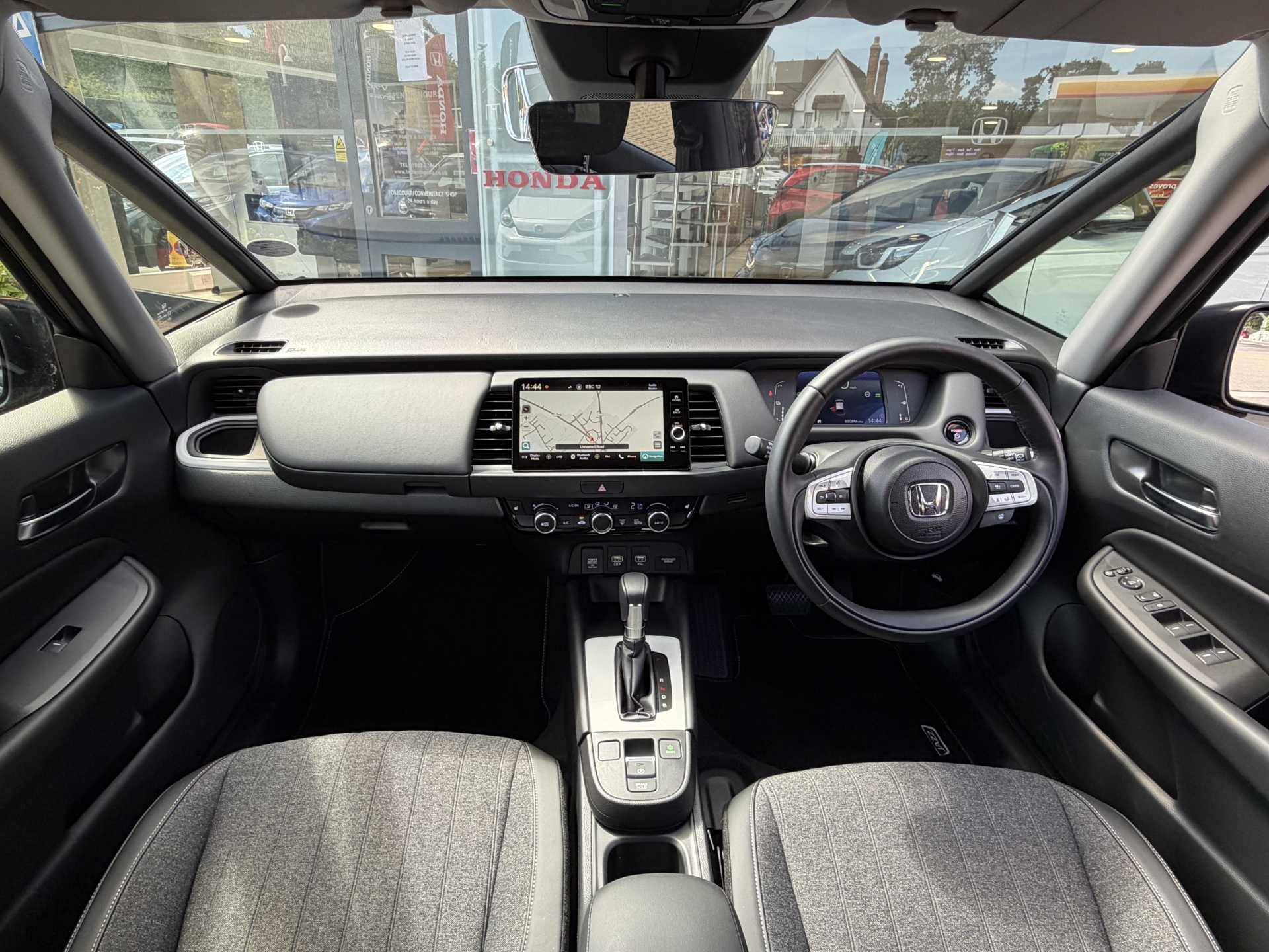 Honda Jazz 1.5 i-MMD Hybrid Advance 5dr eCVT - Image 4