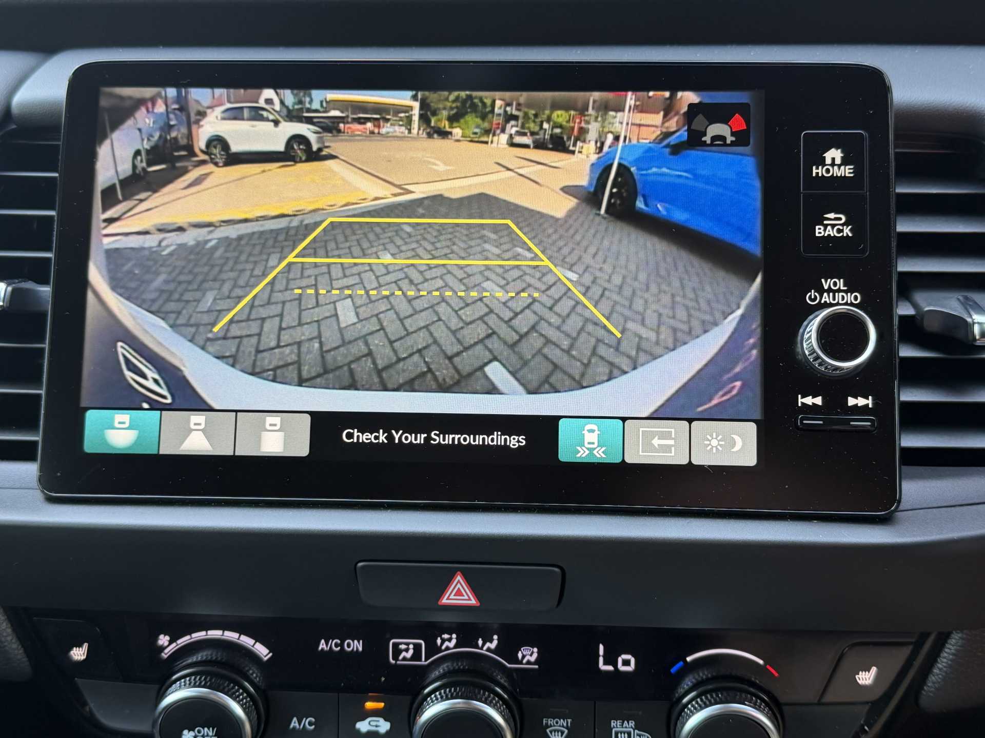 Honda Jazz 1.5 i-MMD Hybrid Advance 5dr eCVT - Image 14