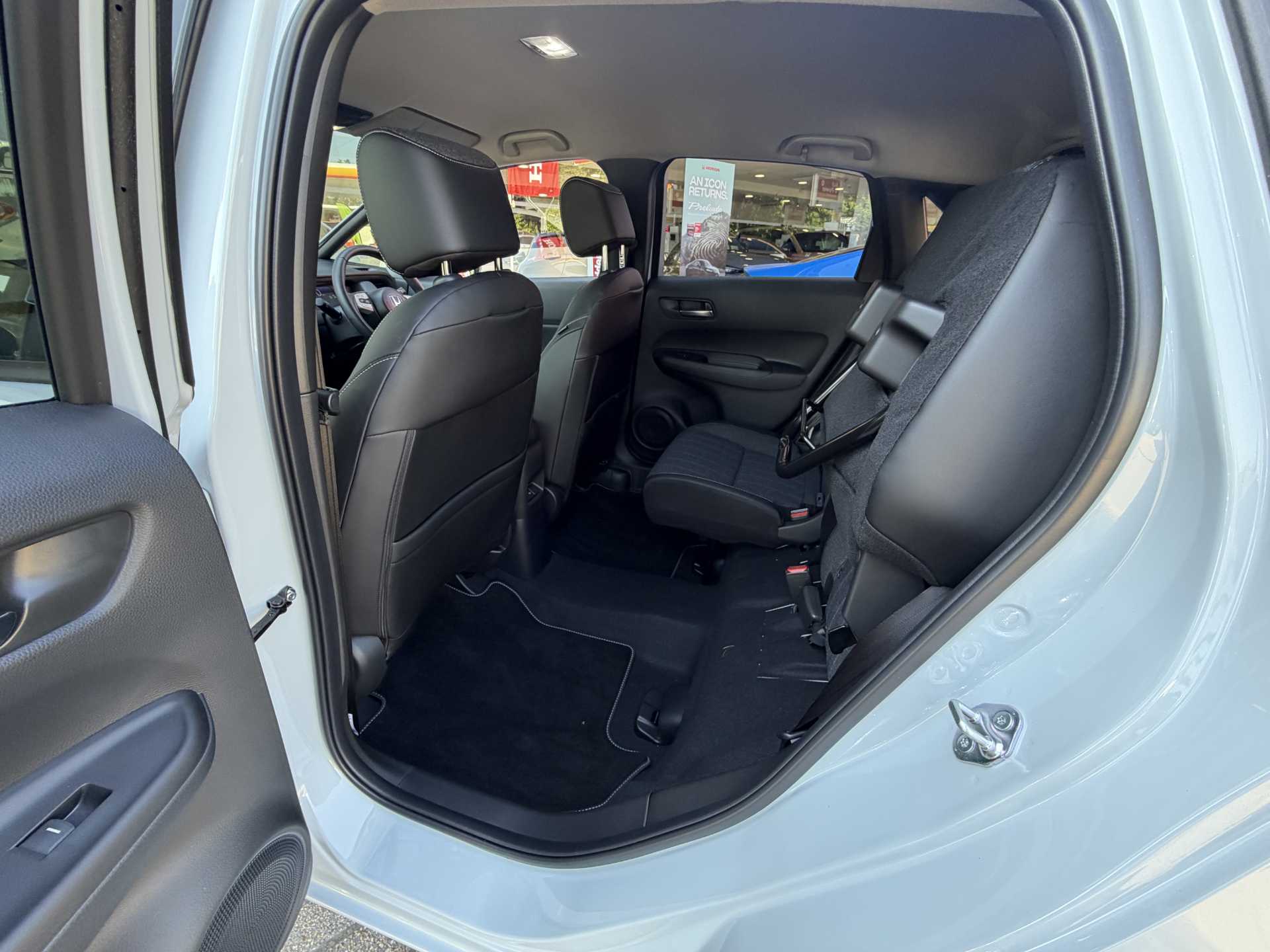 Honda Jazz 1.5 i-MMD Hybrid Advance 5dr eCVT - Image 18
