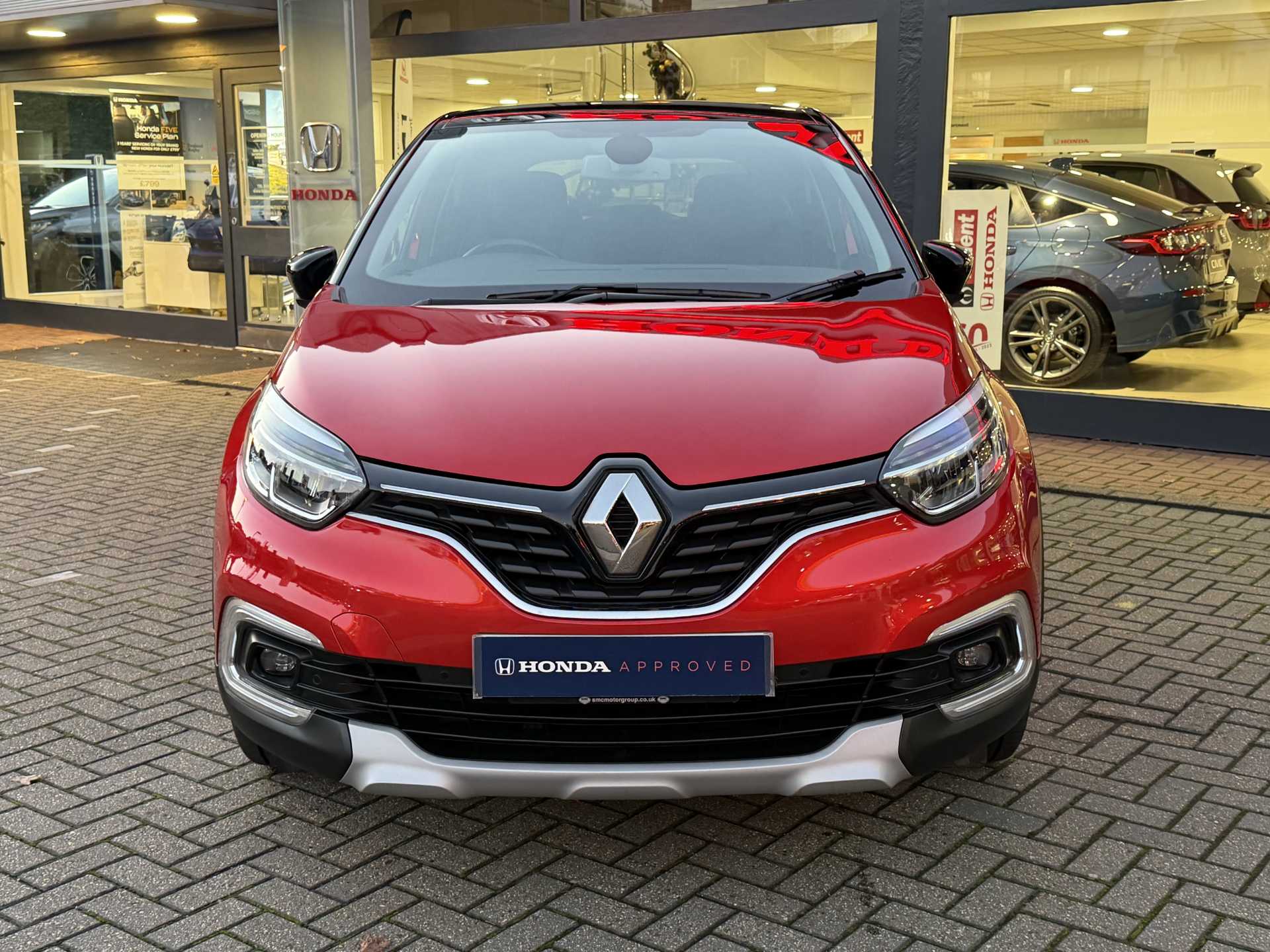 Renault CAPTUR 1.3 TCE 150 GT Line 5dr EDC - Image 6