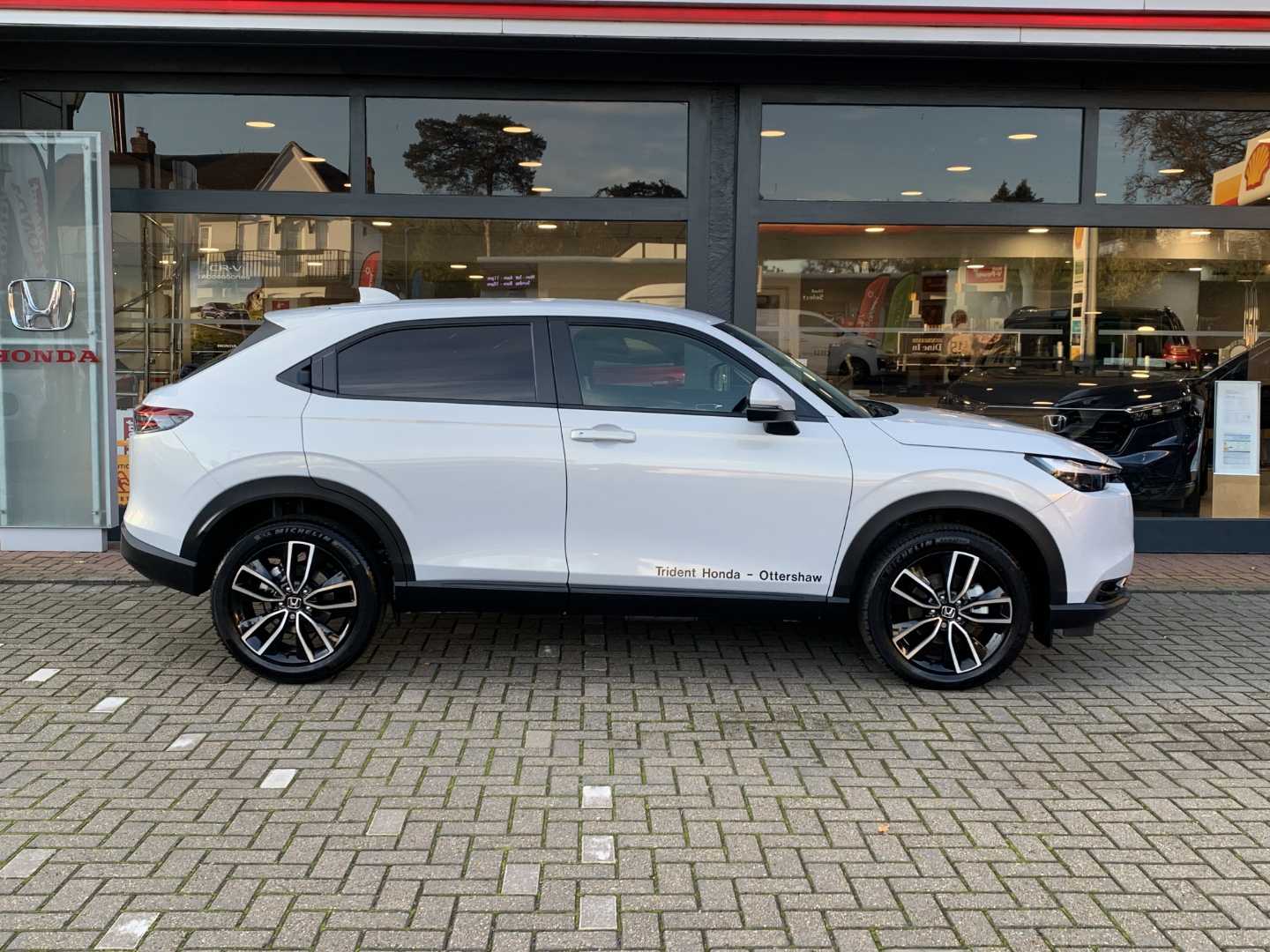Honda HR-V 1.5 eHEV Elegance 5dr CVT - Image 5