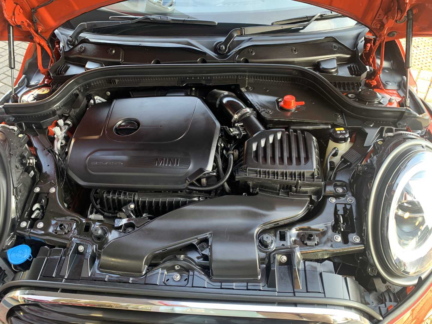MINI HATCHBACK 1.5 Cooper Sport II 3dr Auto [Comfort/Nav Pack] - Image 20