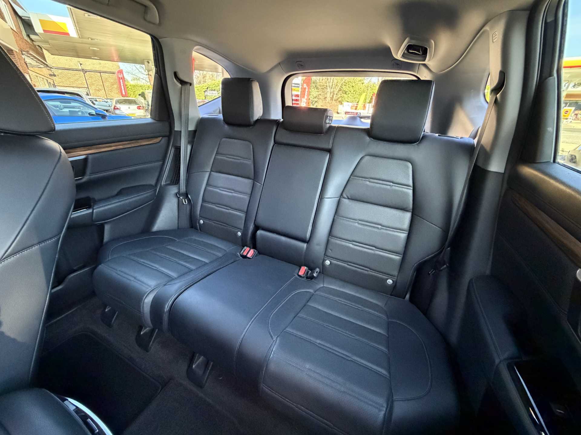 Honda CR-V 2.0 i-MMD Hybrid SR 5dr eCVT - Image 8