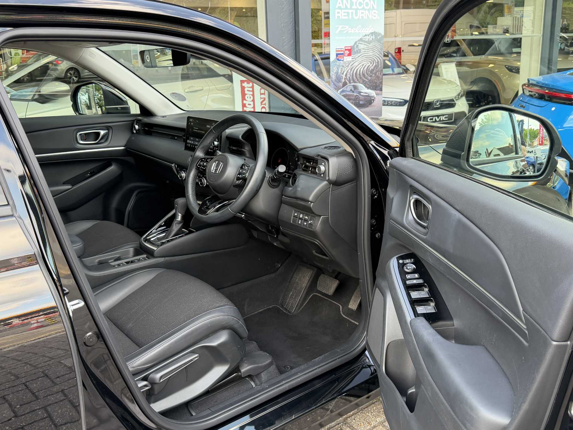 Honda HR-V 1.5 eHEV Advance 5dr CVT - Image 15