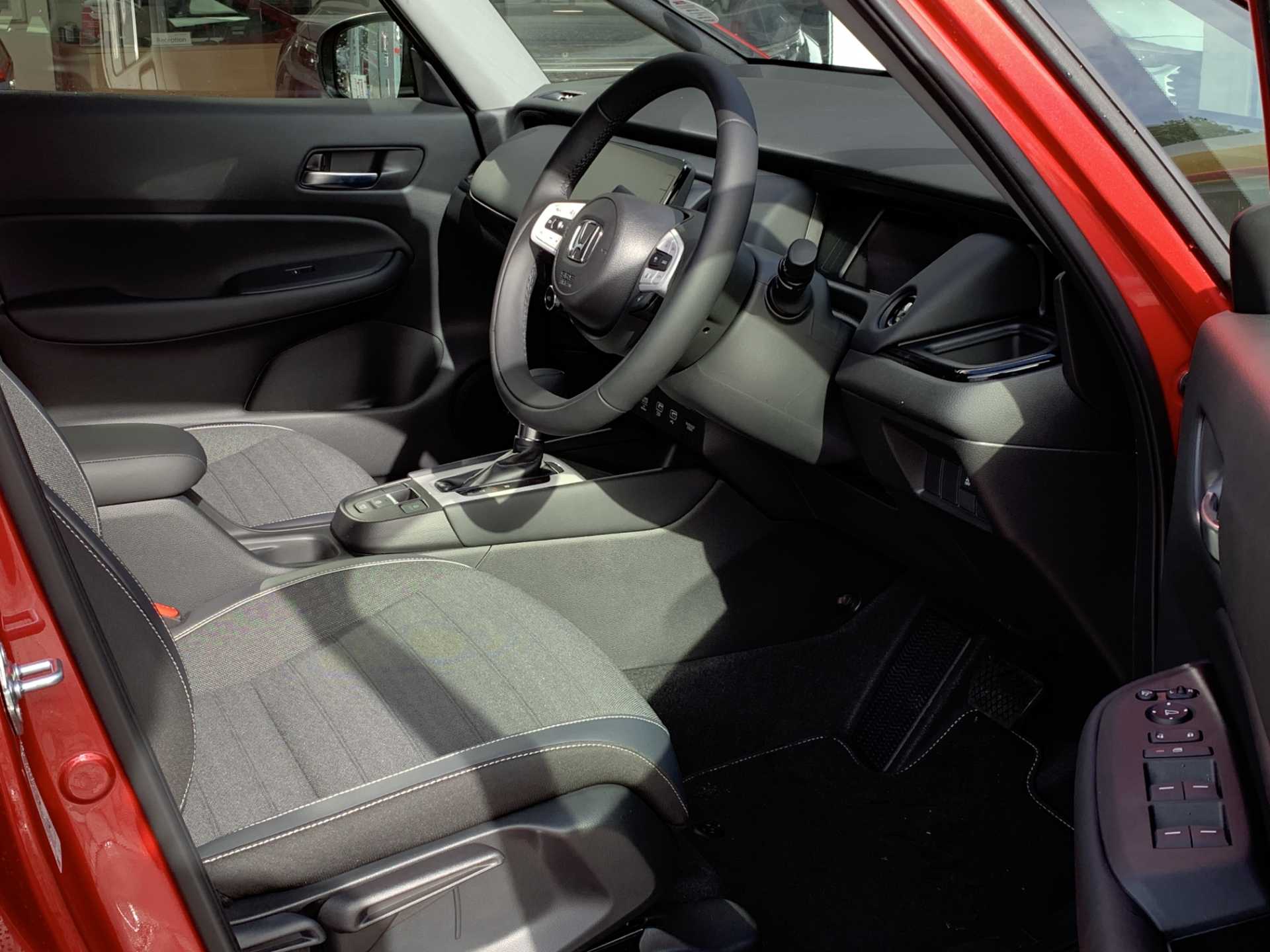 Honda Jazz 1.5 i-MMD Hybrid Crosstar Advance 5dr eCVT - Image 15
