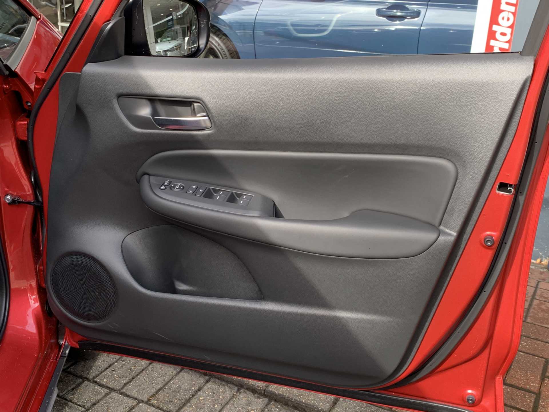 Honda Jazz 1.5 i-MMD Hybrid Crosstar Advance 5dr eCVT - Image 17