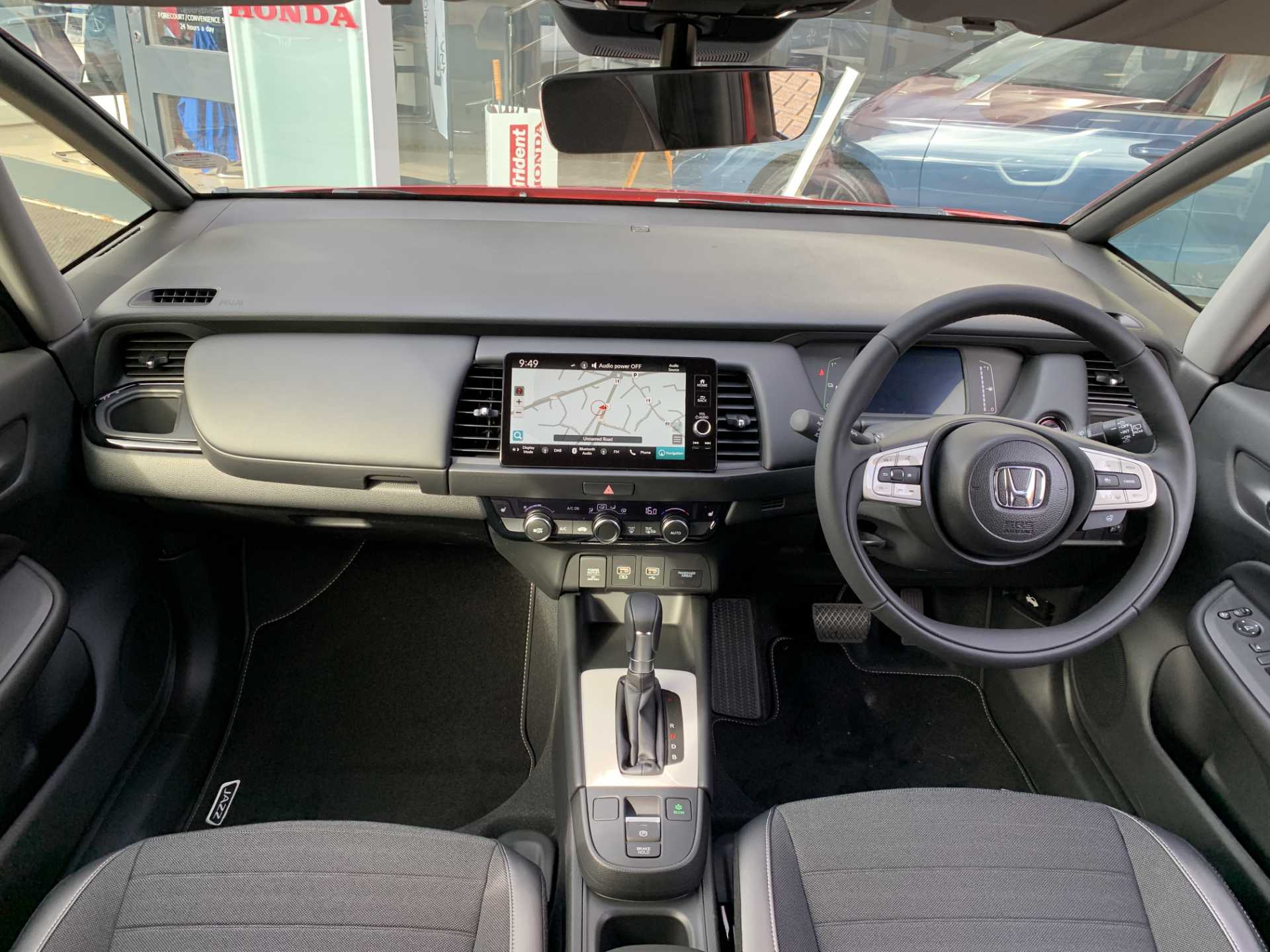 Honda Jazz 1.5 i-MMD Hybrid Crosstar Advance 5dr eCVT - Image 4