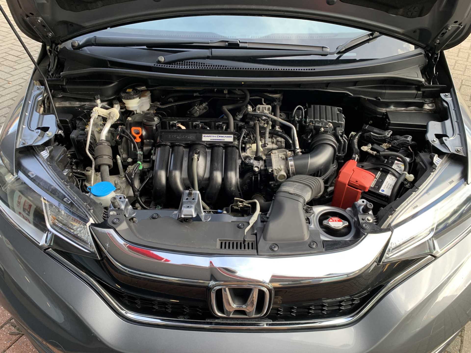Honda Jazz 1.3 i-VTEC SE Navi 5dr - Image 20