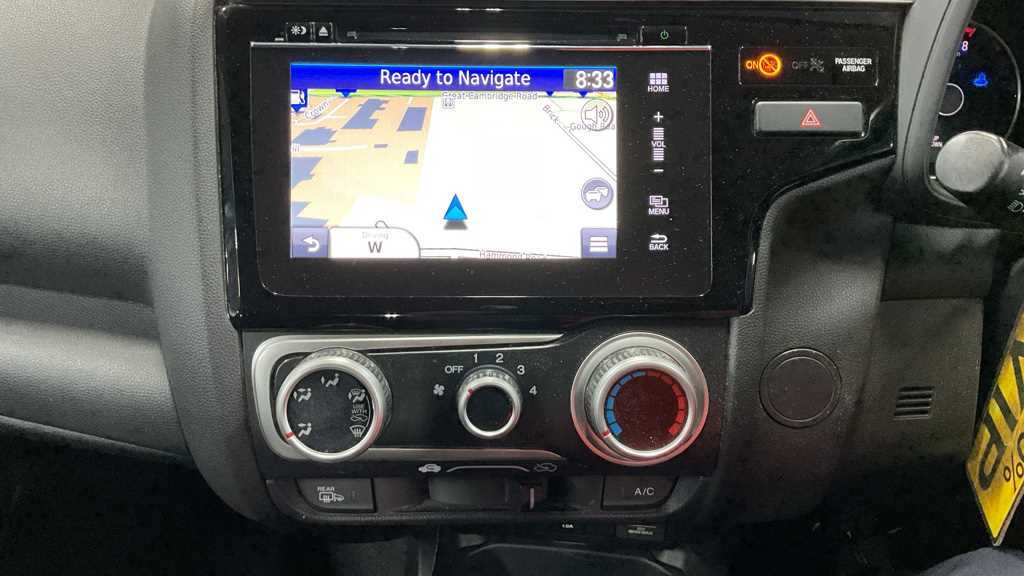 Honda JAZZ 1.3 i-VTEC SE Navi 5dr - Image 4