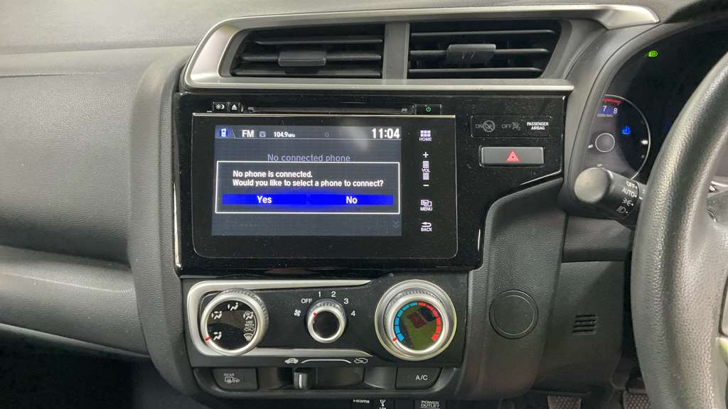 Honda Jazz 1.3 i-VTEC SE 5dr - Image 4