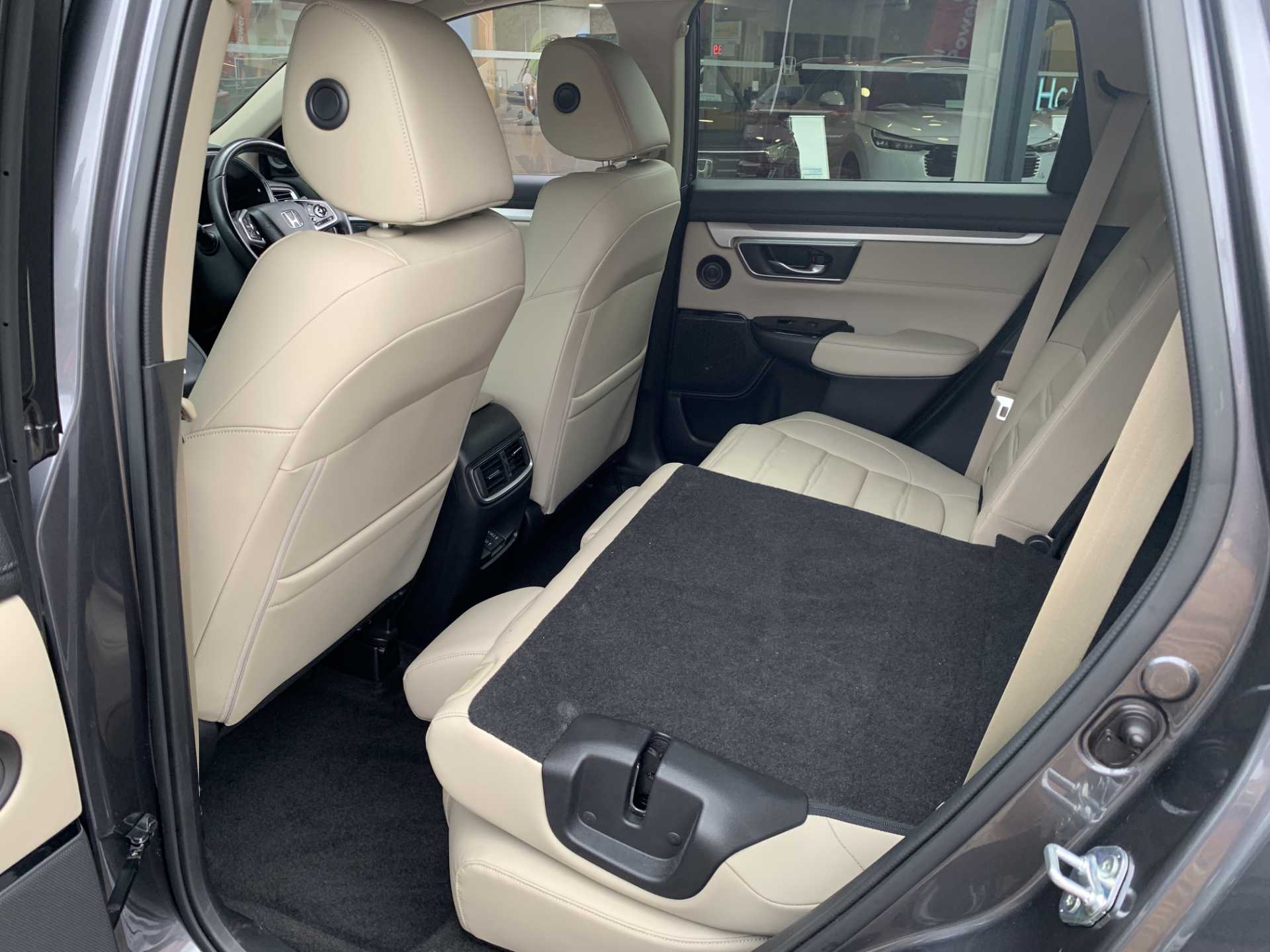 Honda CR-V 2.0 i-MMD Hybrid EX 5dr eCVT - Image 19