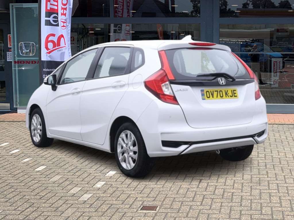 Honda Jazz 1.3 i-VTEC SE 5dr - Image 3