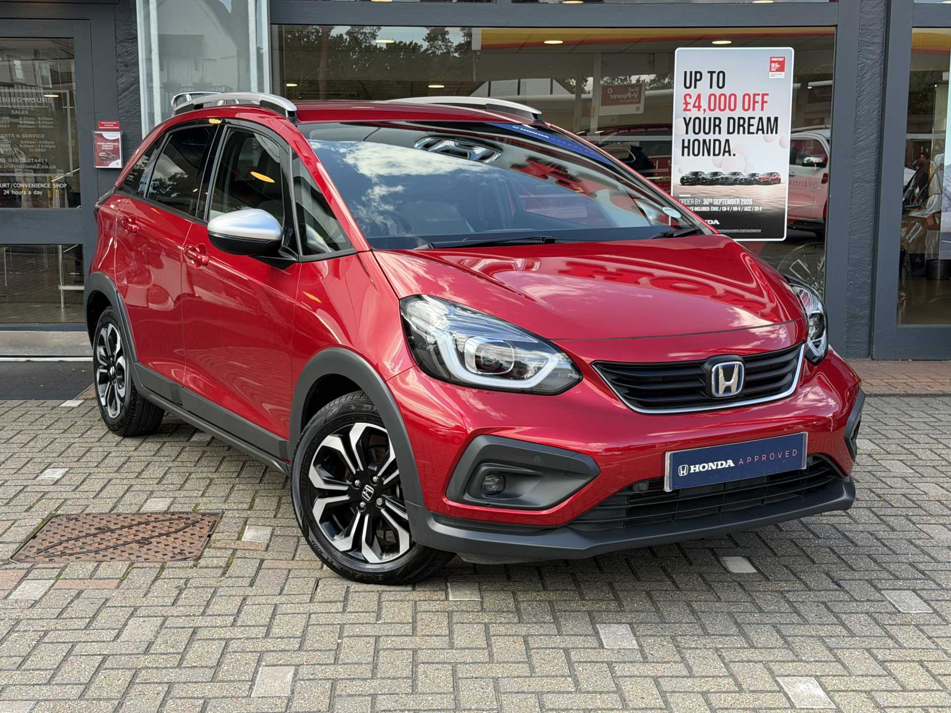 Honda Jazz 1.5 i-MMD Hybrid Crosstar EX 5dr eCVT - Image 1