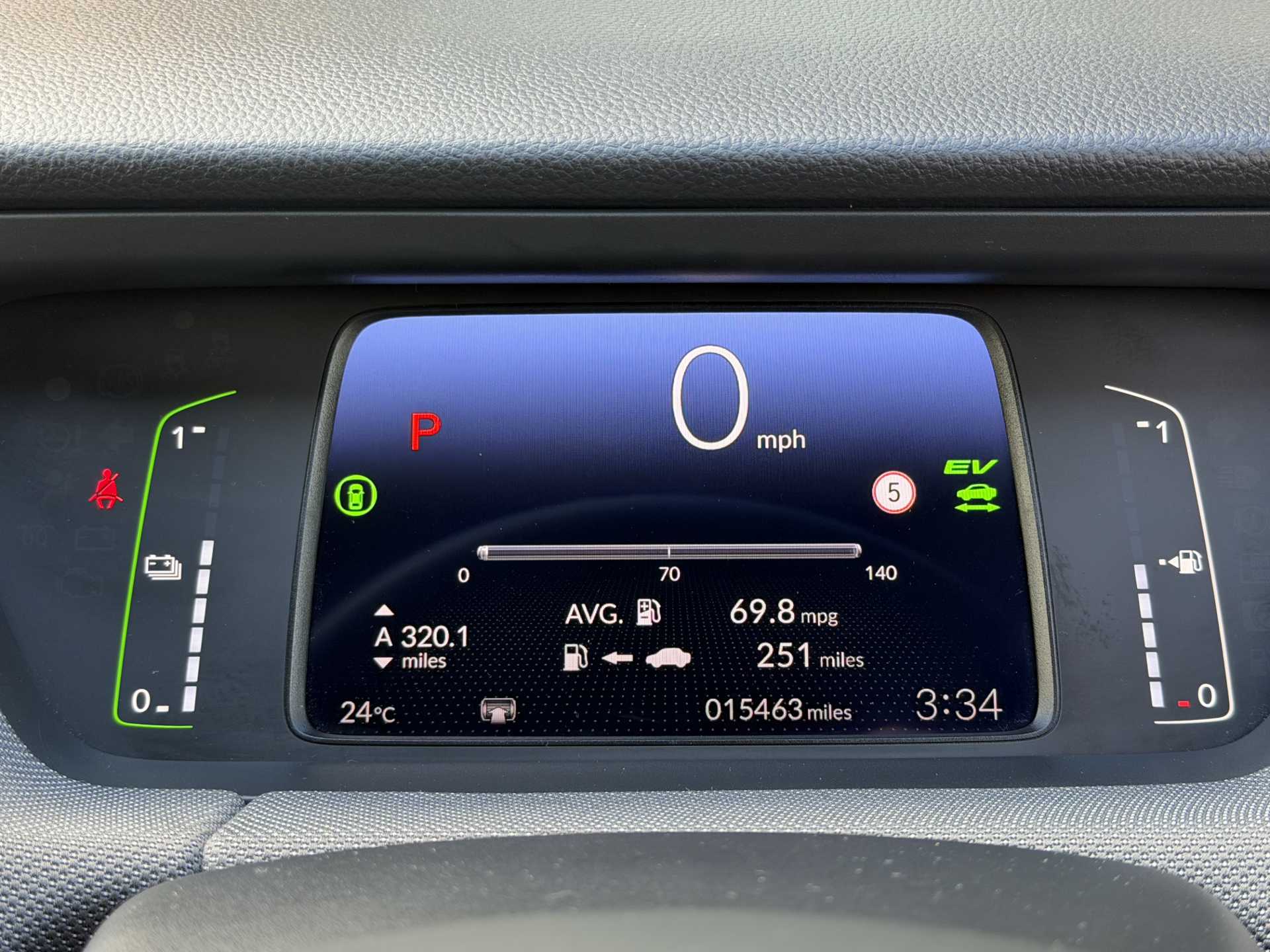 Honda Jazz 1.5 i-MMD Hybrid Crosstar EX 5dr eCVT — image 11