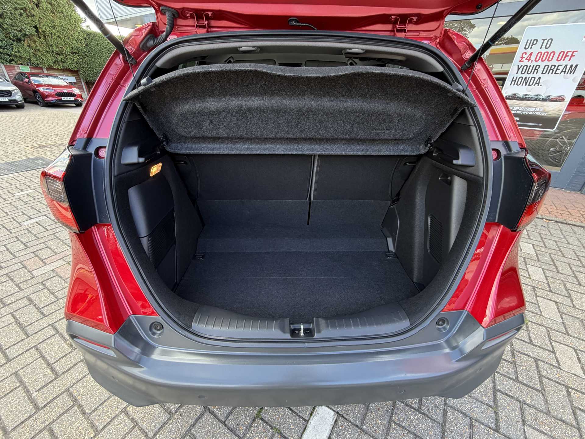 Honda Jazz 1.5 i-MMD Hybrid Crosstar EX 5dr eCVT — image 13