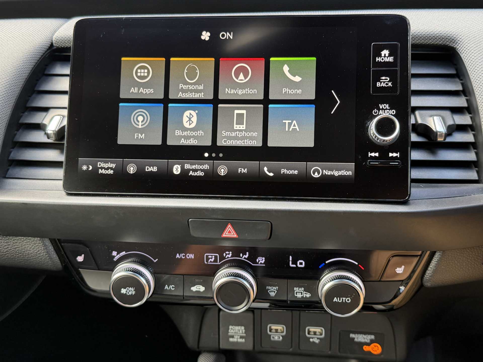 Honda Jazz 1.5 i-MMD Hybrid Crosstar EX 5dr eCVT - Image 16