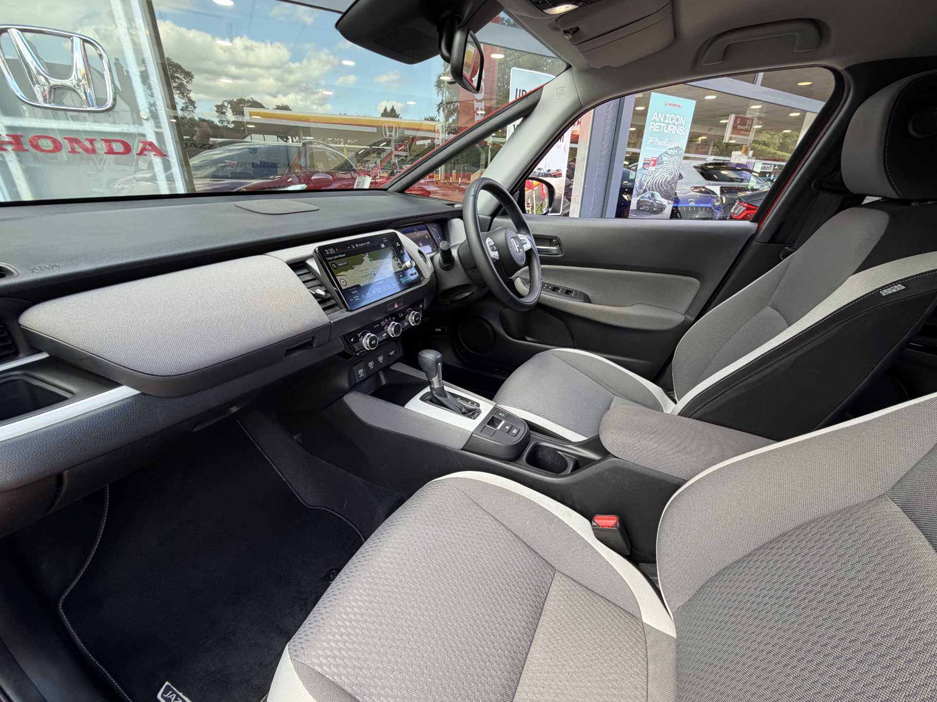 Honda Jazz 1.5 i-MMD Hybrid Crosstar EX 5dr eCVT — image 2