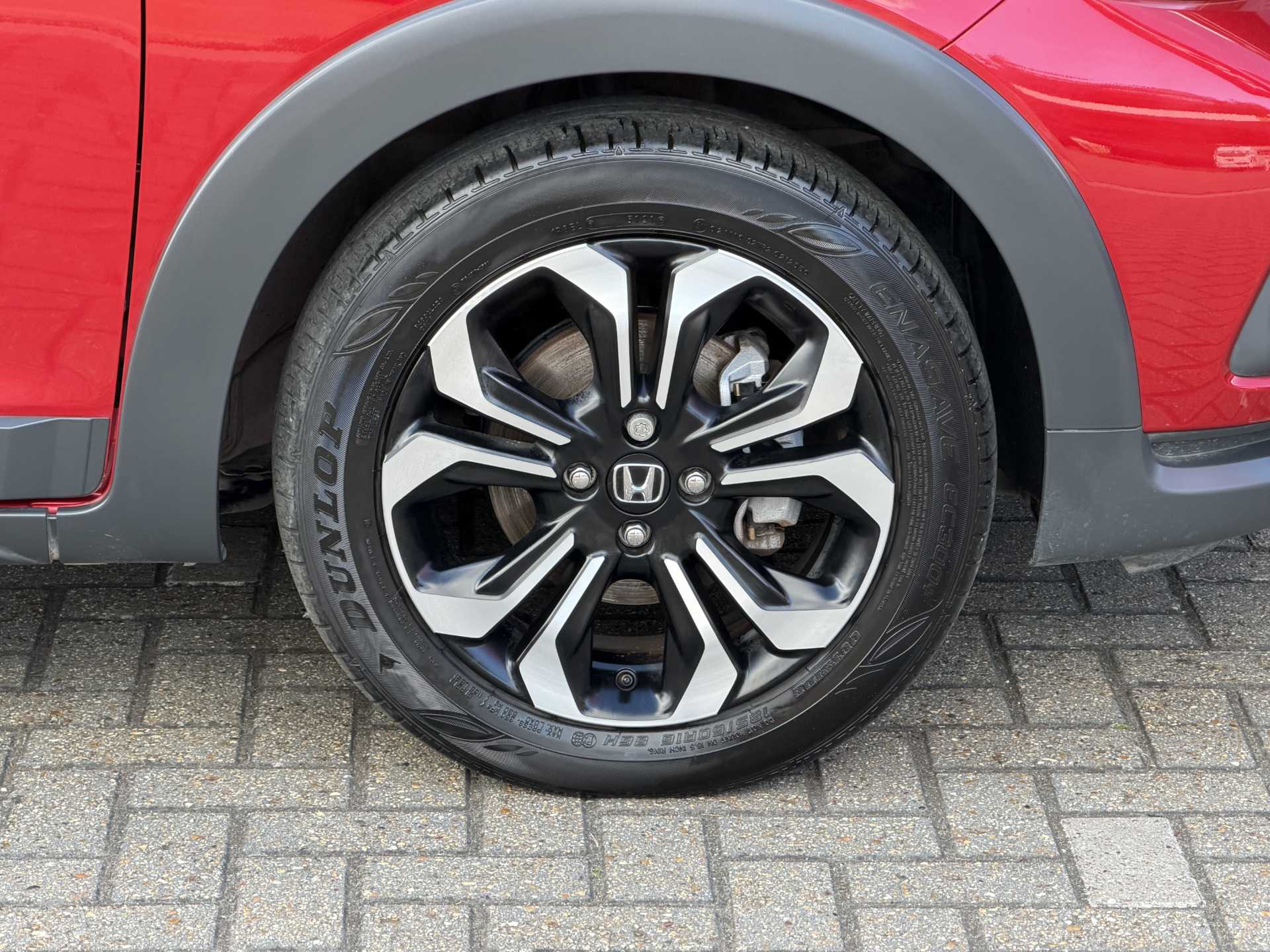 Honda Jazz 1.5 i-MMD Hybrid Crosstar EX 5dr eCVT — image 9