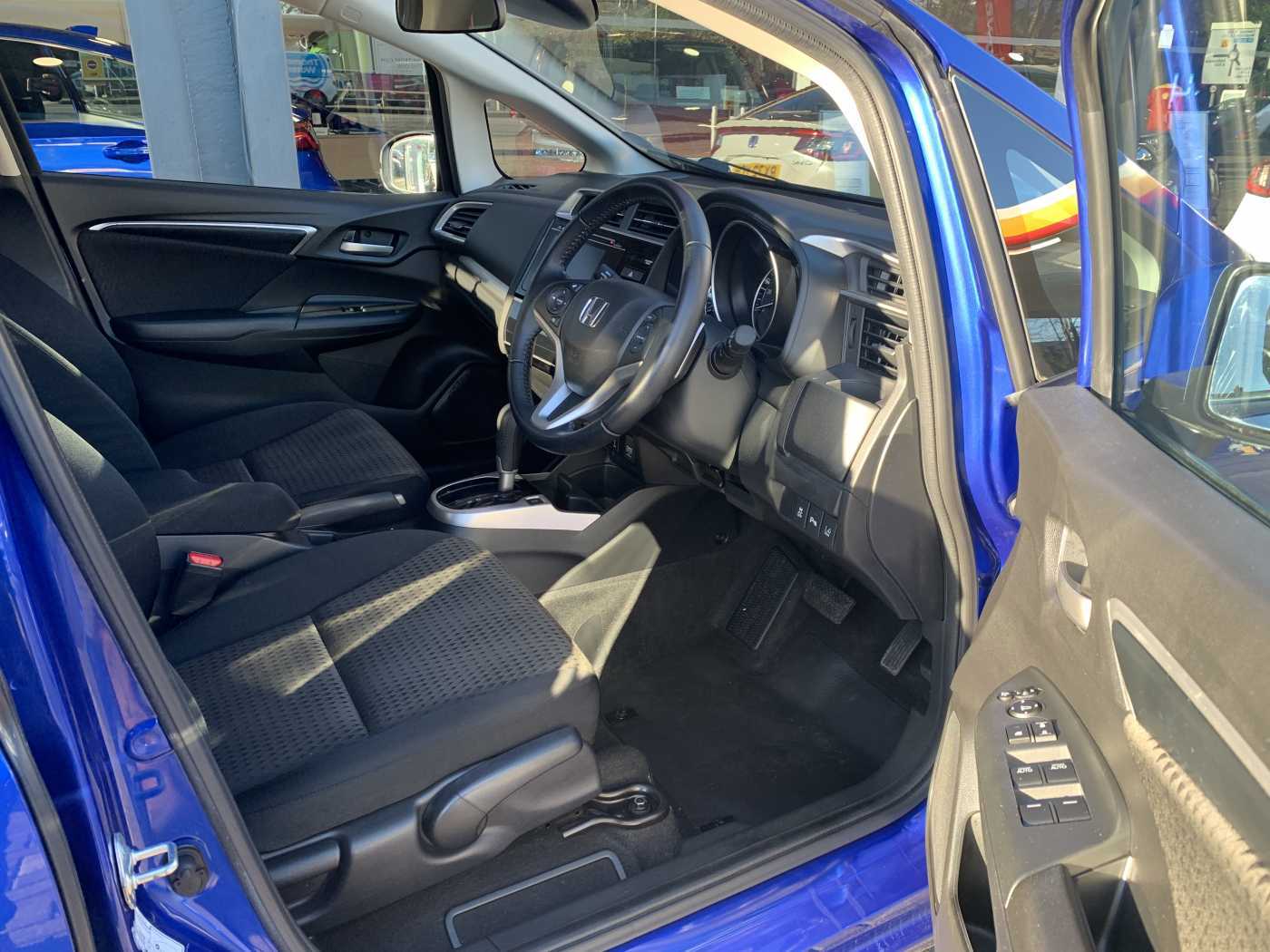 Honda Jazz 1.3 i-VTEC EX 5dr CVT — image 15