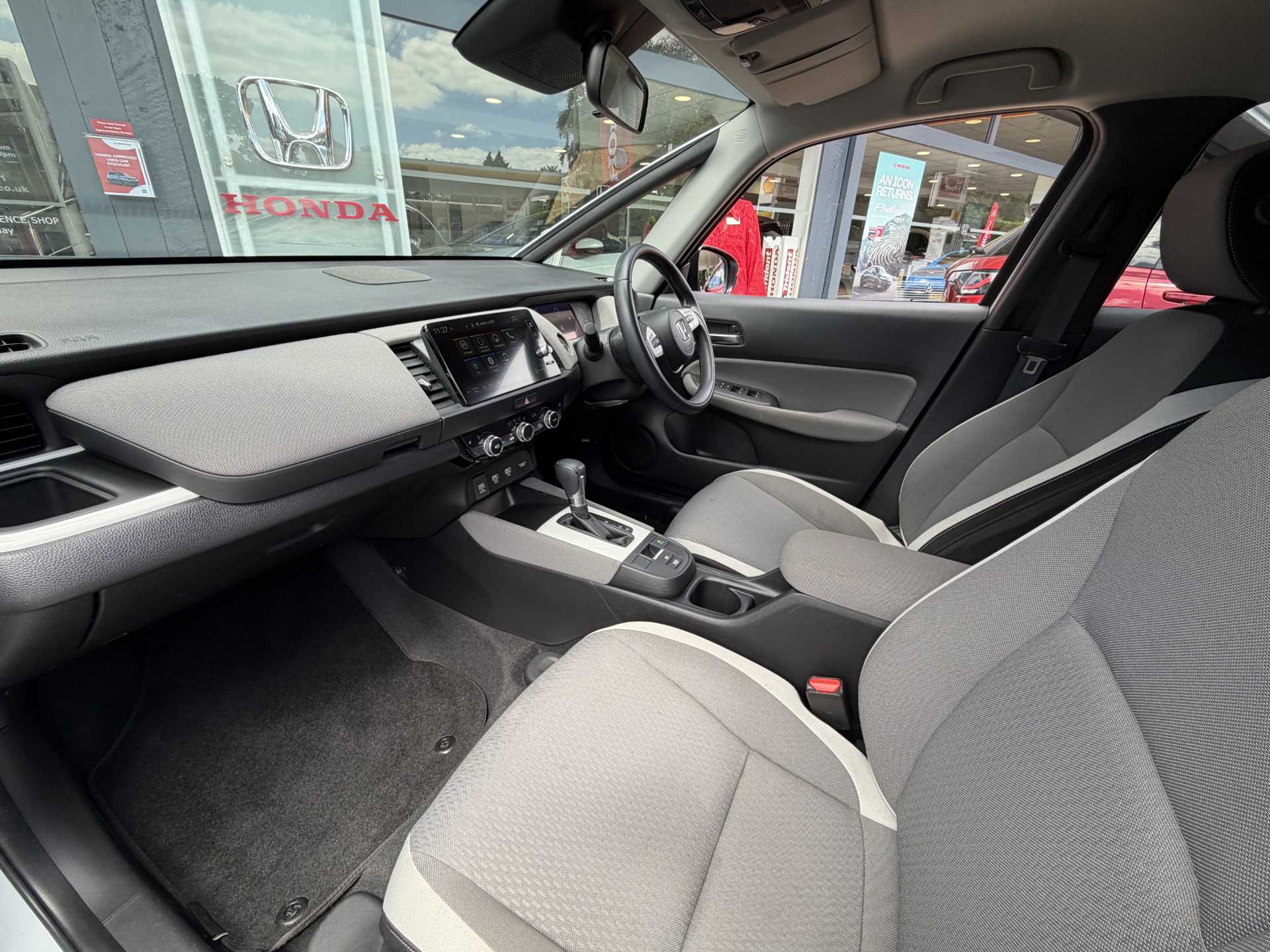 Honda Jazz 1.5 i-MMD Hybrid Crosstar EX 5dr eCVT - Image 2