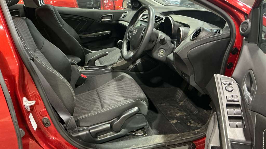 Honda Civic 1.8 i-VTEC SE Plus 5dr - Image 2