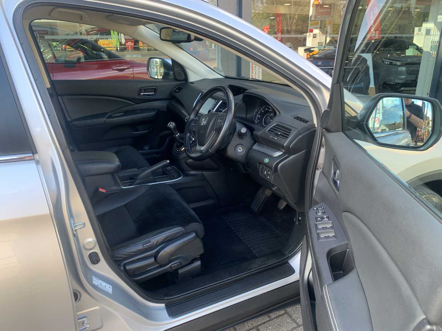 Honda CR-V 1.6 i-DTEC 160 SR 5dr - Image 15