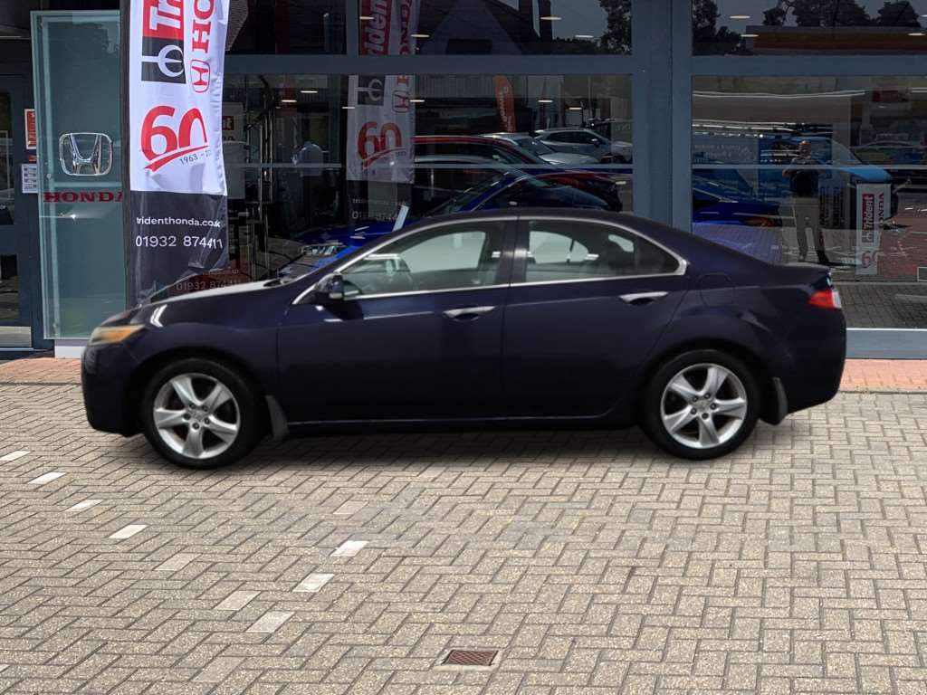 Honda ACCORD 2.0 i-VTEC EX 4dr Auto [Sat Nav + HFT] - Image 11