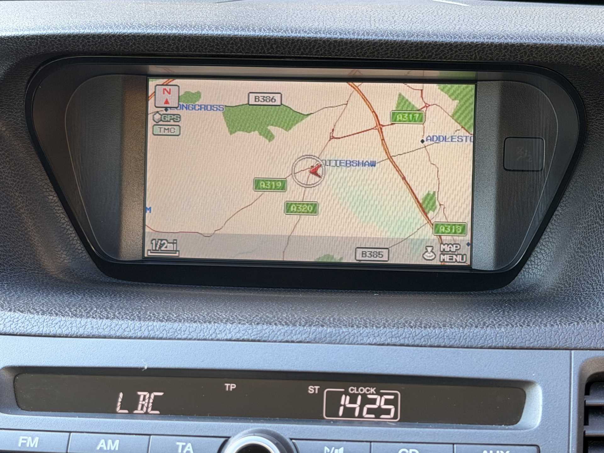 Honda ACCORD 2.0 i-VTEC EX 4dr Auto [Sat Nav + HFT] - Image 16