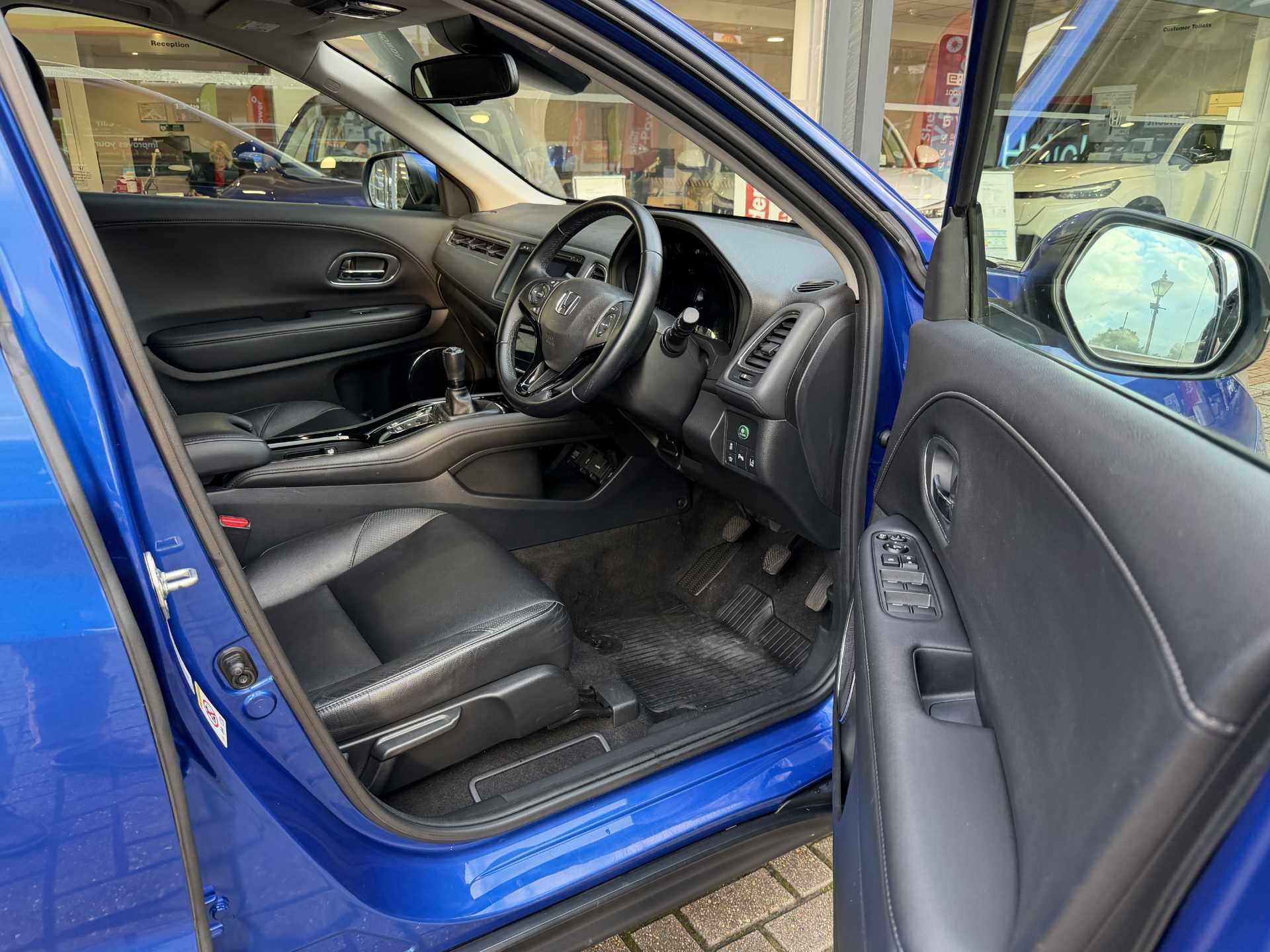 Honda HR-V 1.6 i-DTEC EX 5dr - Image 15