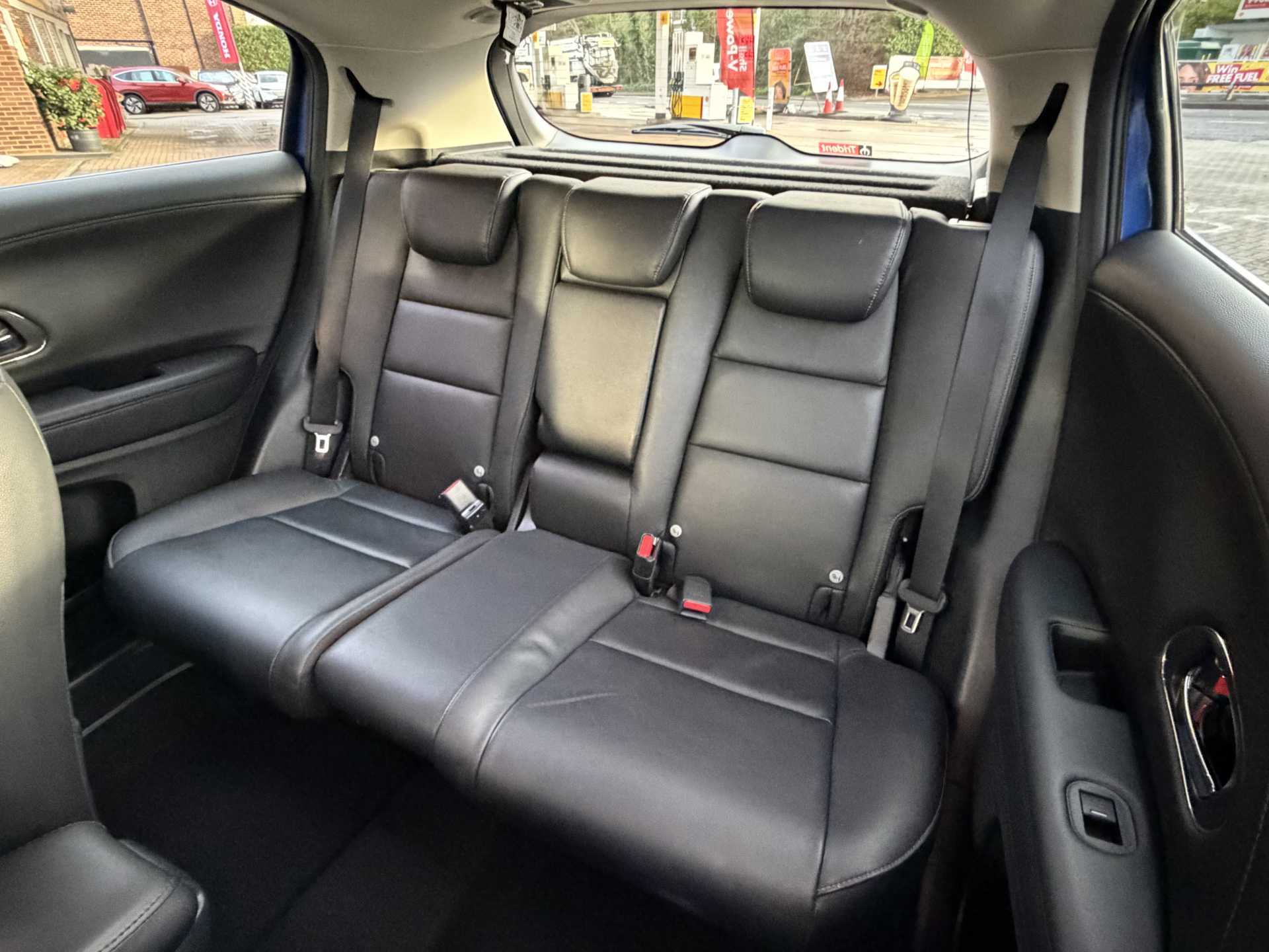 Honda HR-V 1.6 i-DTEC EX 5dr - Image 8