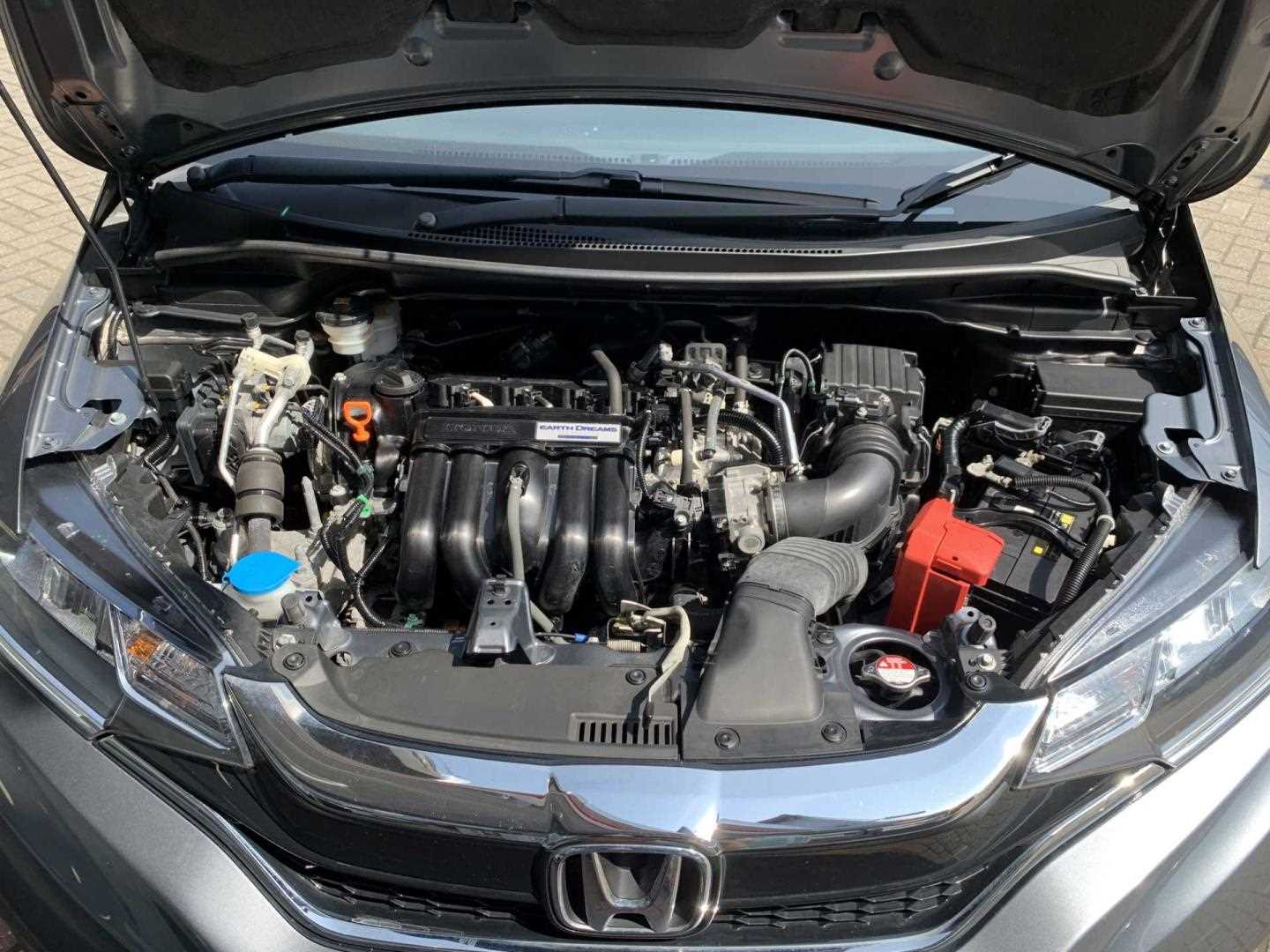 Honda JAZZ 1.3 i-VTEC EX 5dr - Image 20