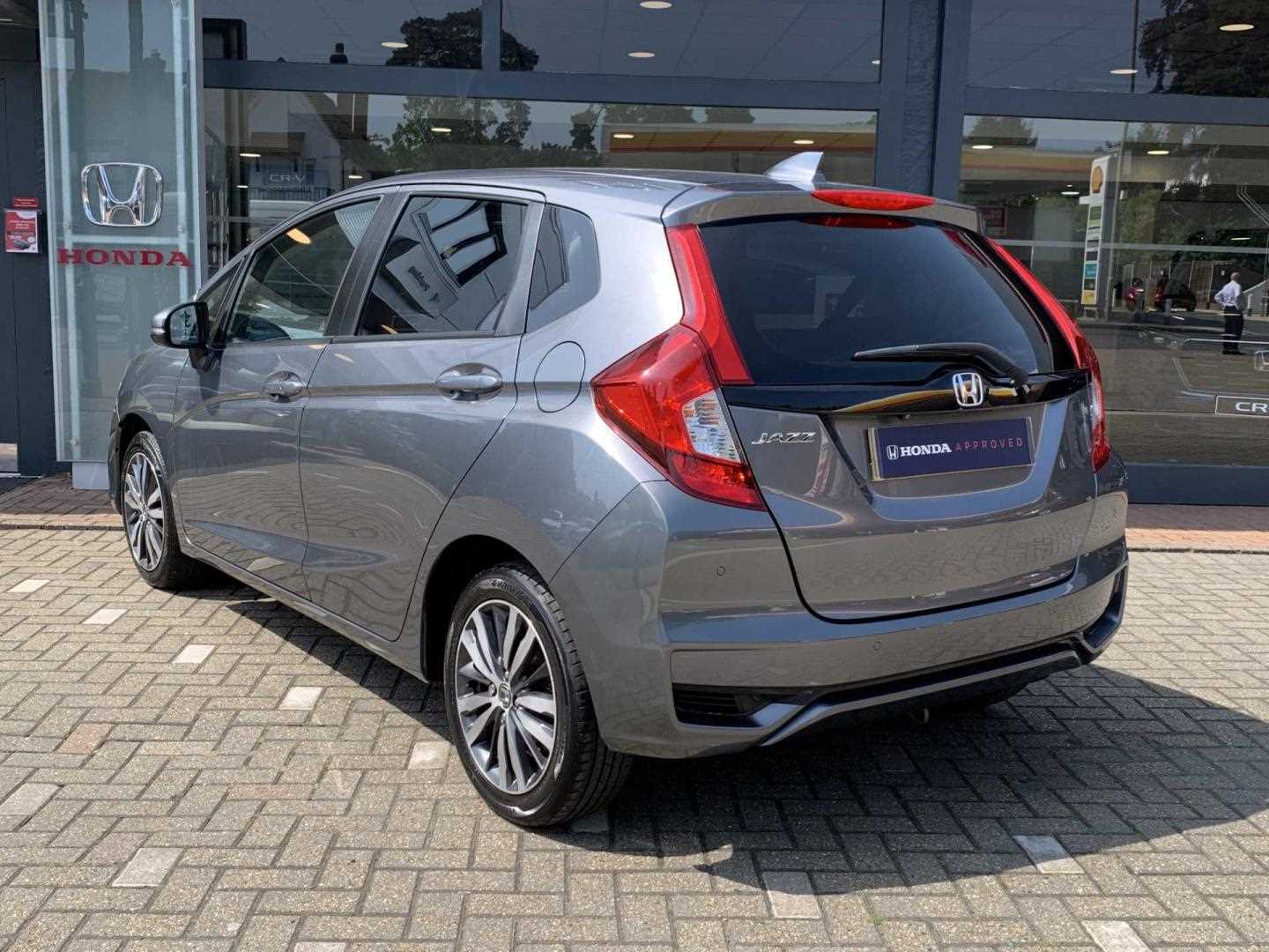 Honda JAZZ 1.3 i-VTEC EX 5dr - Image 3