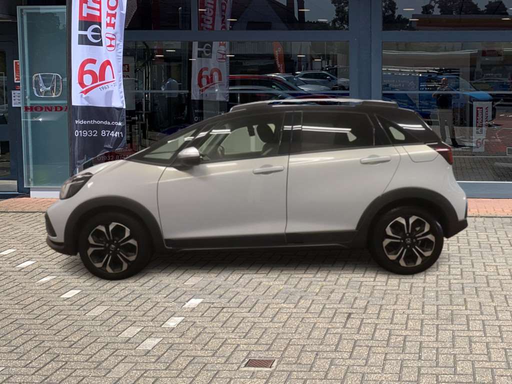 Honda Jazz 1.5 i-MMD Hybrid Crosstar EX 5dr eCVT - Image 11