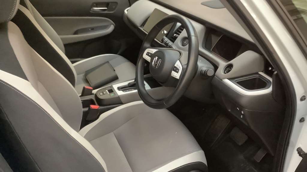 Honda Jazz 1.5 i-MMD Hybrid Crosstar EX 5dr eCVT - Image 2