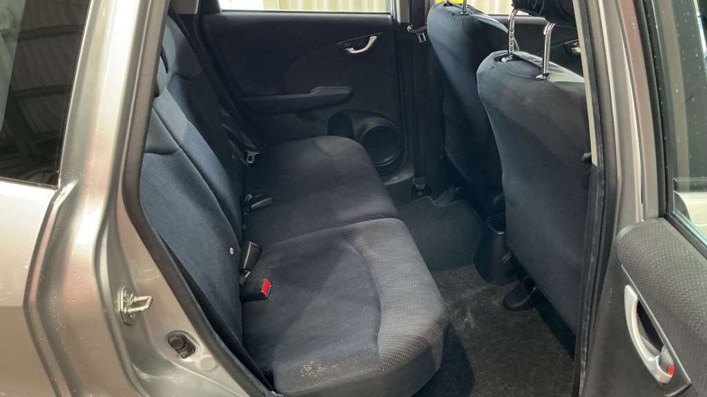 Honda Jazz 1.4 i-VTEC ES 5dr — image 2