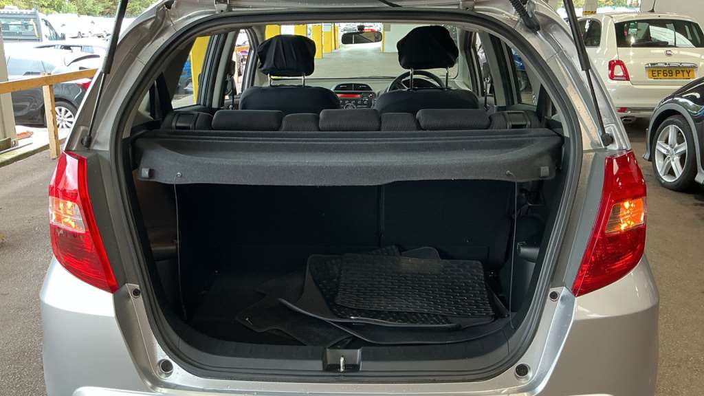 Honda Jazz 1.4 i-VTEC ES 5dr - Image 9