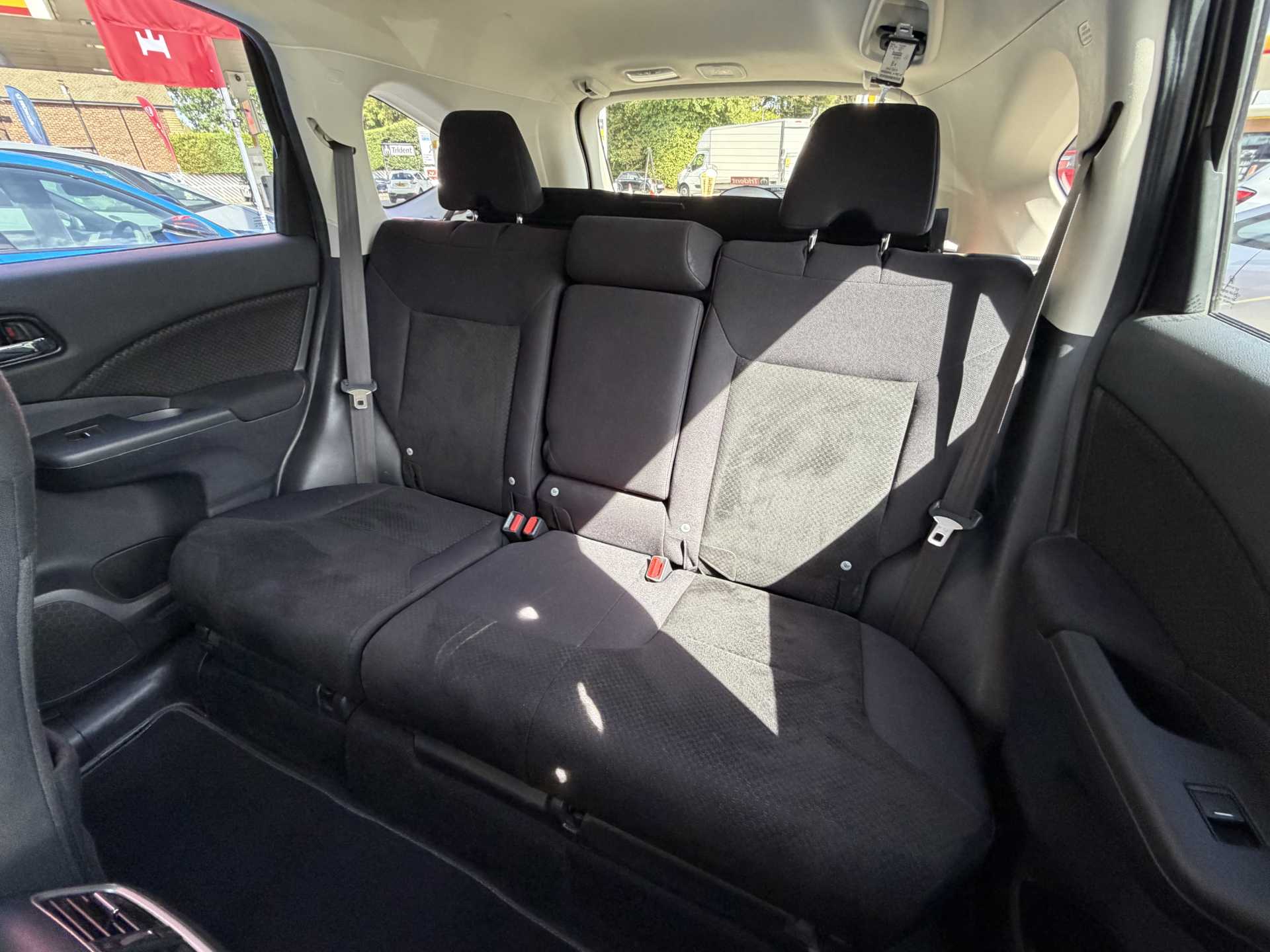 Honda CR-V 2.0 i-VTEC SE Plus 5dr Auto [Nav] — image 8