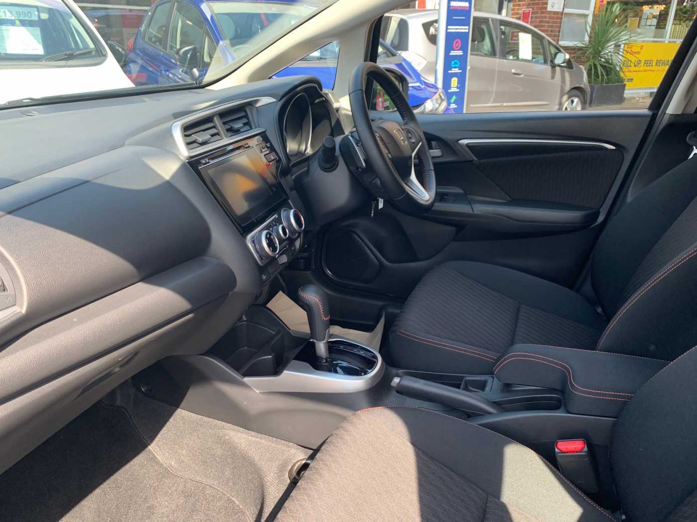 Honda Jazz 1.5 i-VTEC Sport 5dr CVT - Image 2