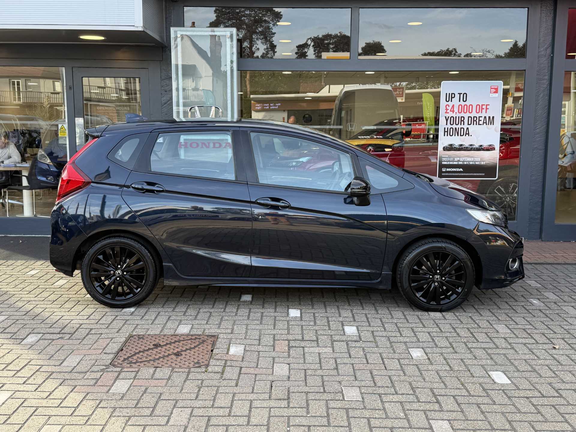 Honda Jazz 1.5 i-VTEC Sport 5dr CVT - Image 5