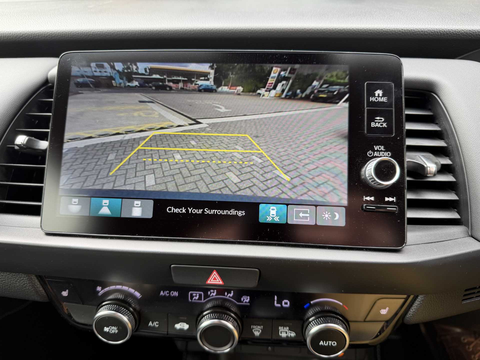 Honda Jazz 1.5 i-MMD Hybrid Advance 5dr eCVT — image 14