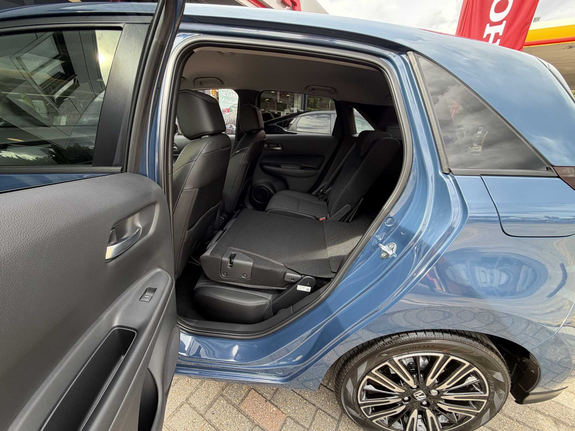 Honda Jazz 1.5 i-MMD Hybrid Advance 5dr eCVT — image 18