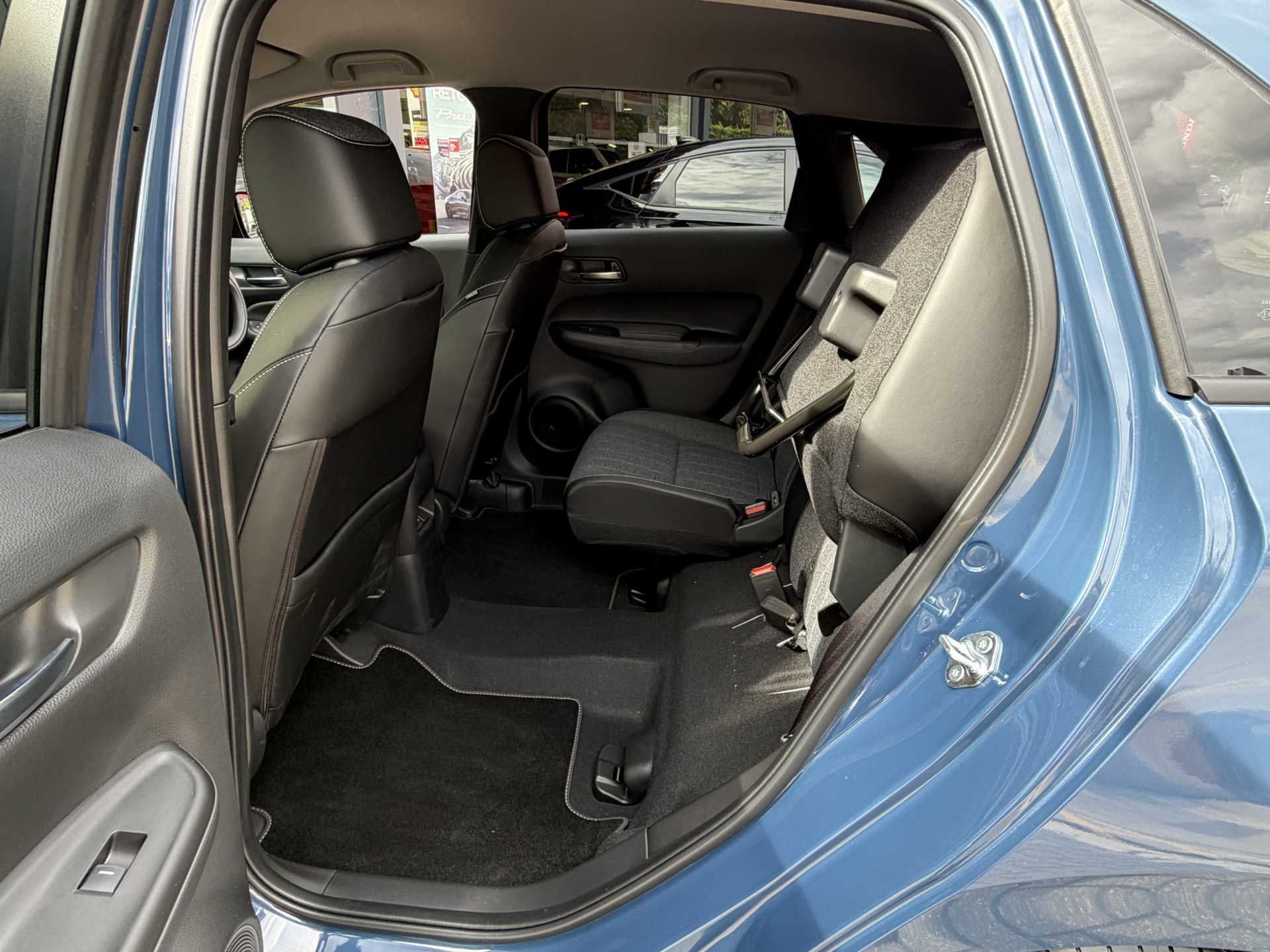 Honda Jazz 1.5 i-MMD Hybrid Advance 5dr eCVT — image 19