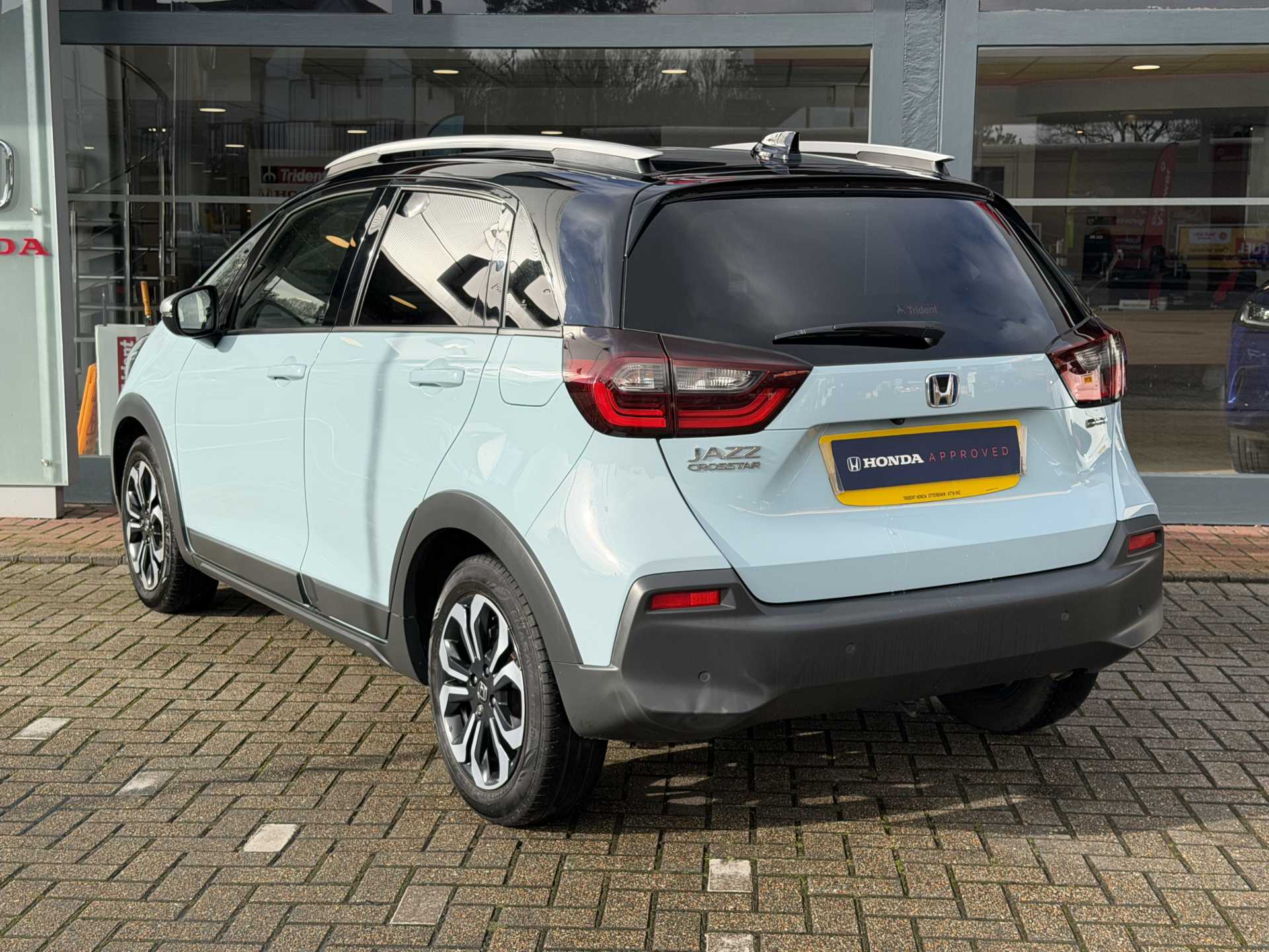 Honda Jazz 1.5 i-MMD Hybrid Crosstar EX 5dr eCVT - Image 3