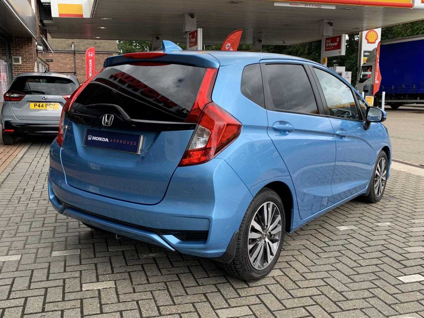 Honda JAZZ 1.3 i-VTEC EX Navi 5dr - Image 12