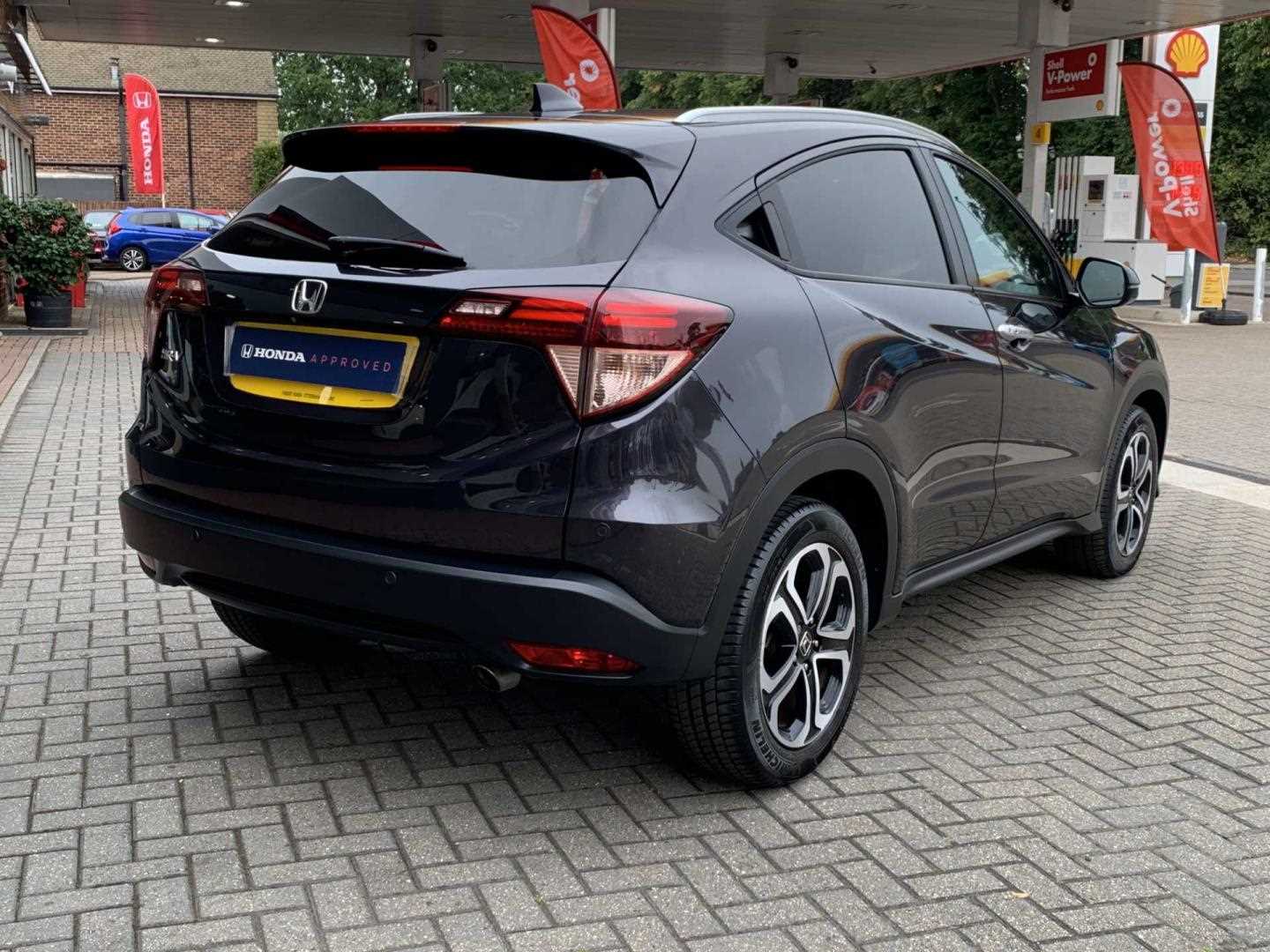 Honda HR-V 1.5 i-VTEC EX 5dr - Image 12