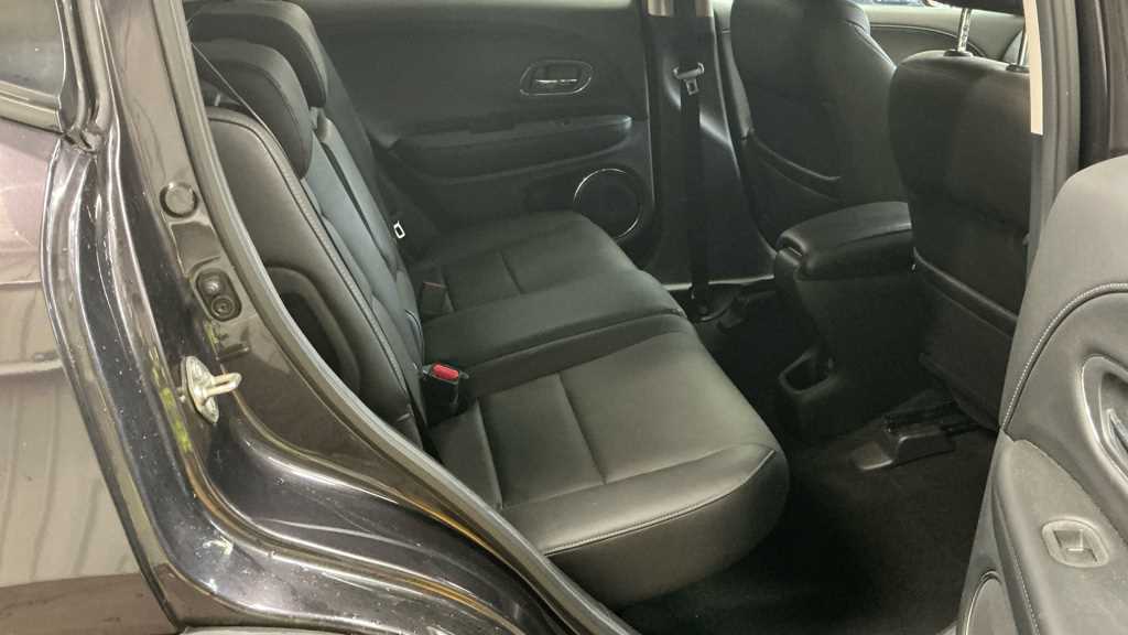 Honda HR-V 1.5 i-VTEC EX 5dr - Image 8