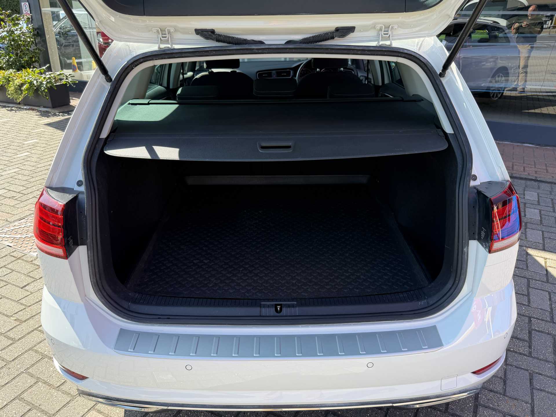 Volkswagen GOLF 1.5 TSI EVO GT 5dr Estate — image 13